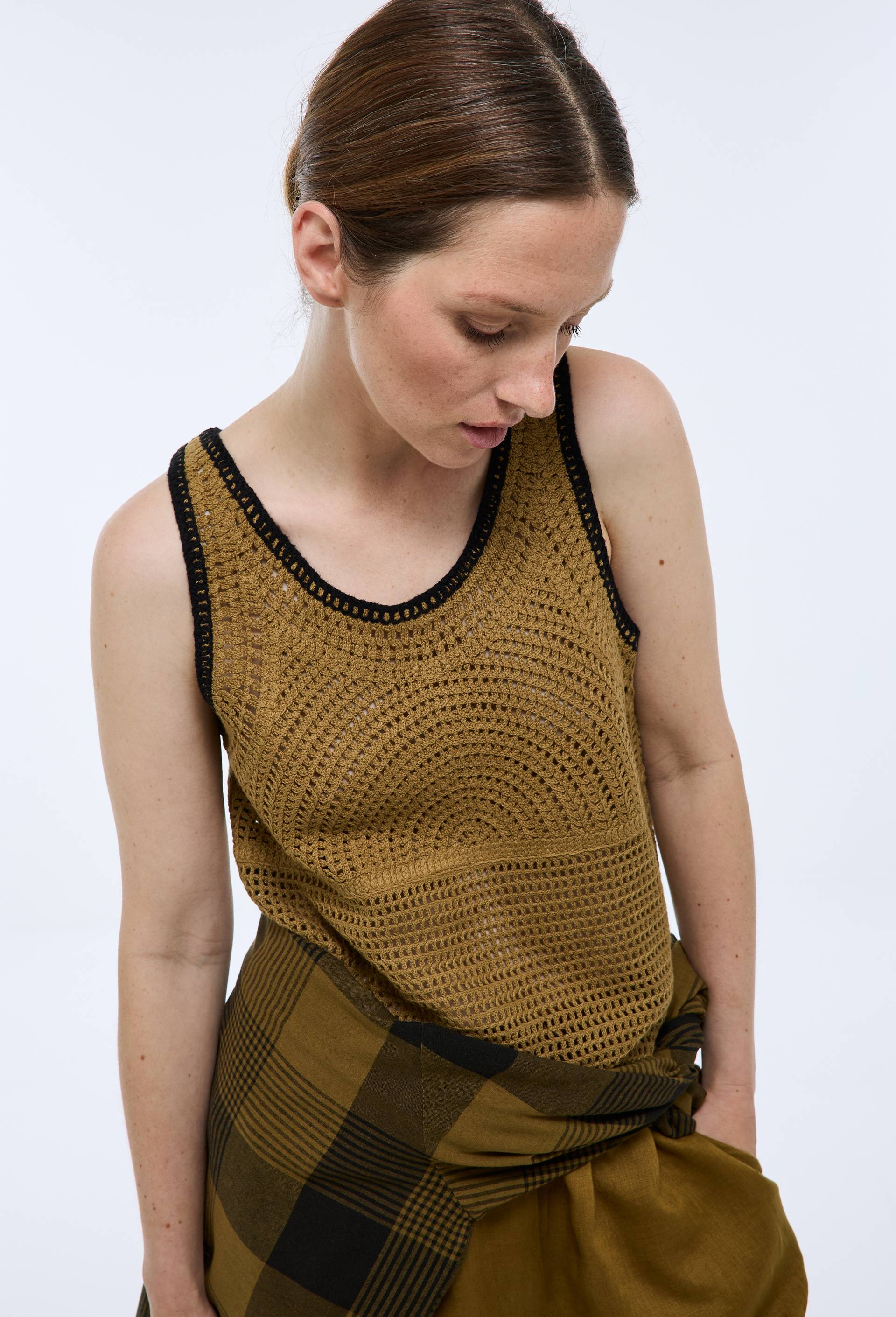 Débardeur en crochet contenant du coton, Jaune foncé, swatch image