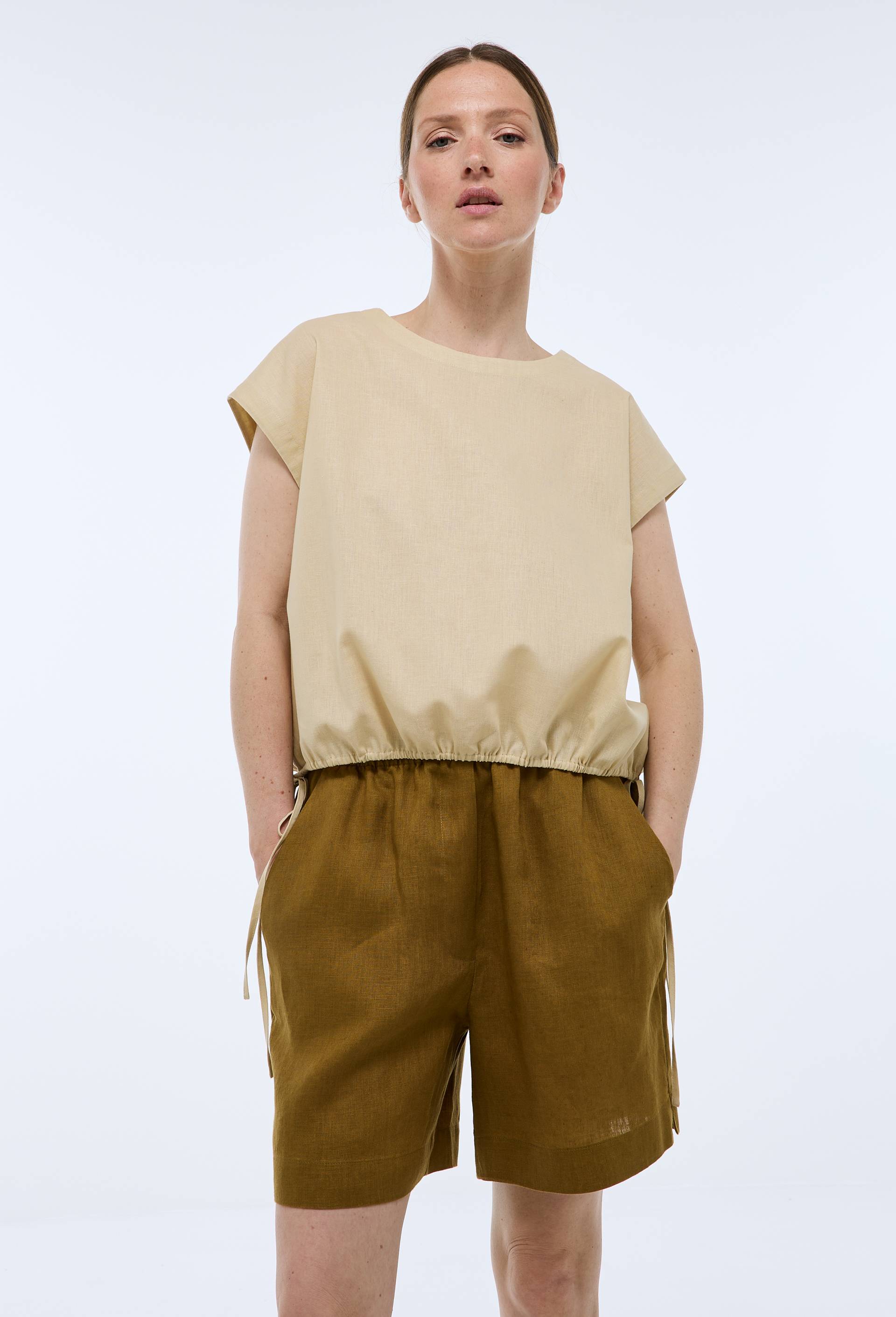 Short en lin, Jaune fonc&eacute;, large image number 0