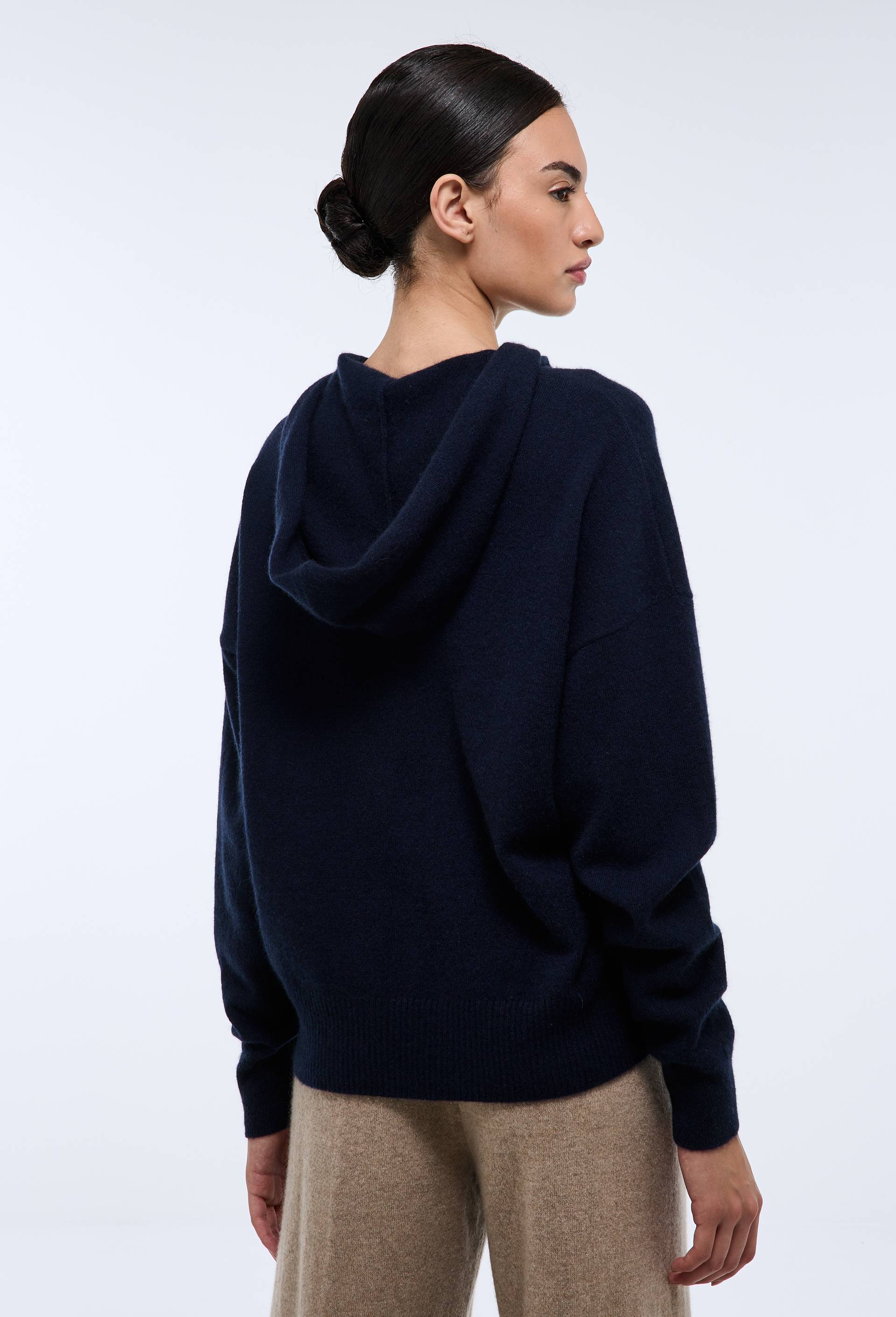 Pull &agrave; capuche en cachemire, Bleu fonc&eacute;, large image number 1