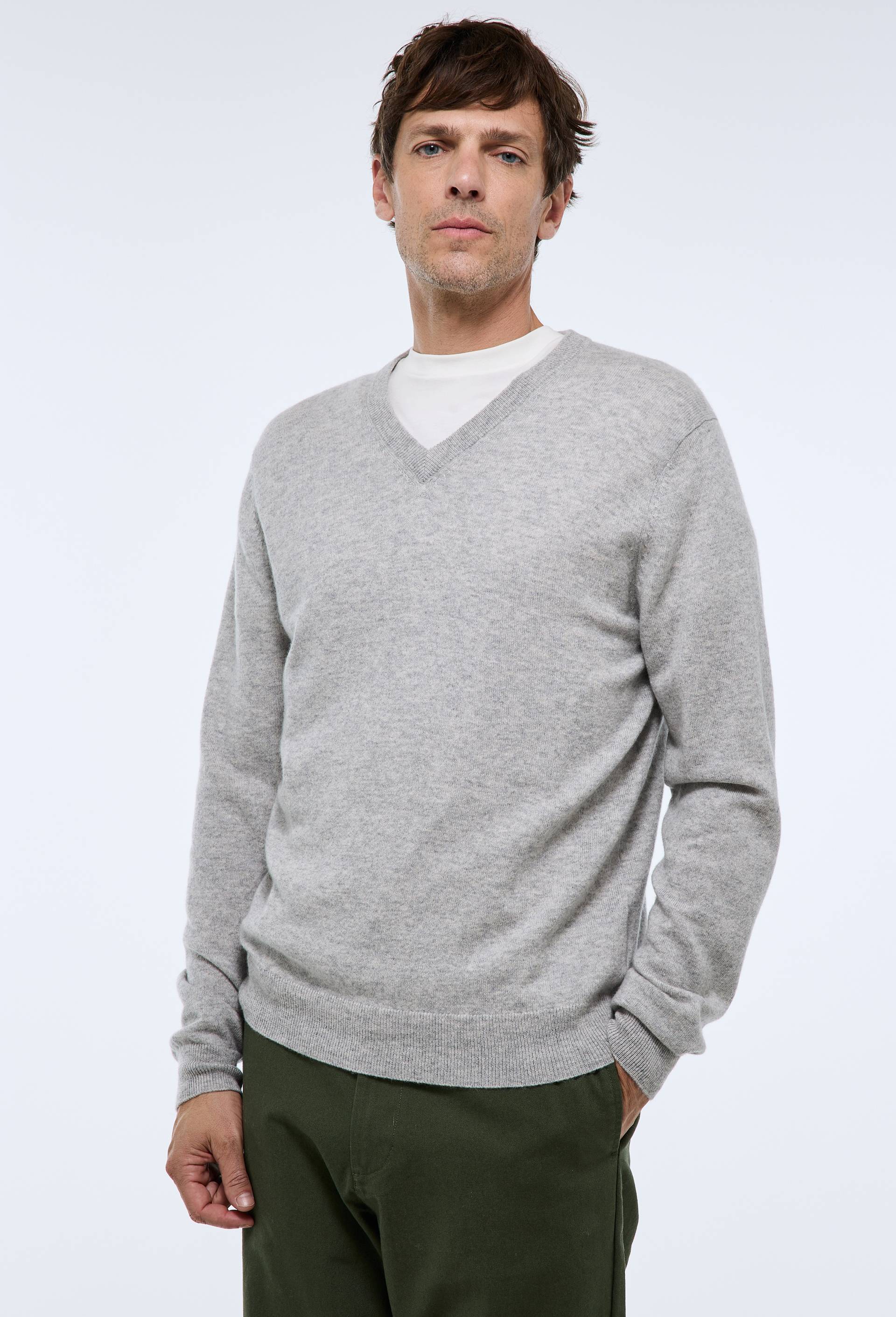 Pull col V en mélange laine et cachemire, Gris clair, swatch image