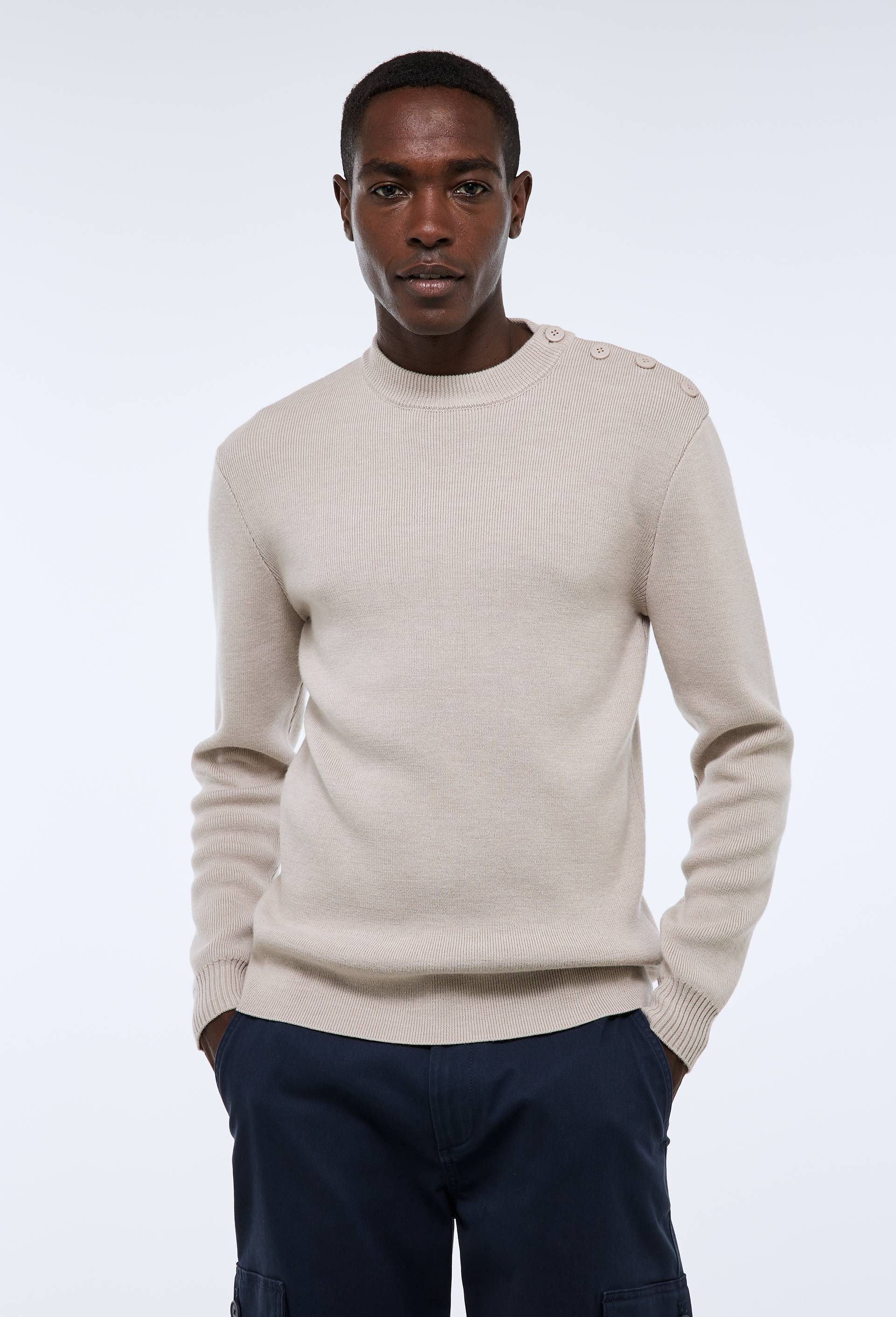Pull col rond boutonn&eacute; contenant de la laine, Beige clair, large image number 0