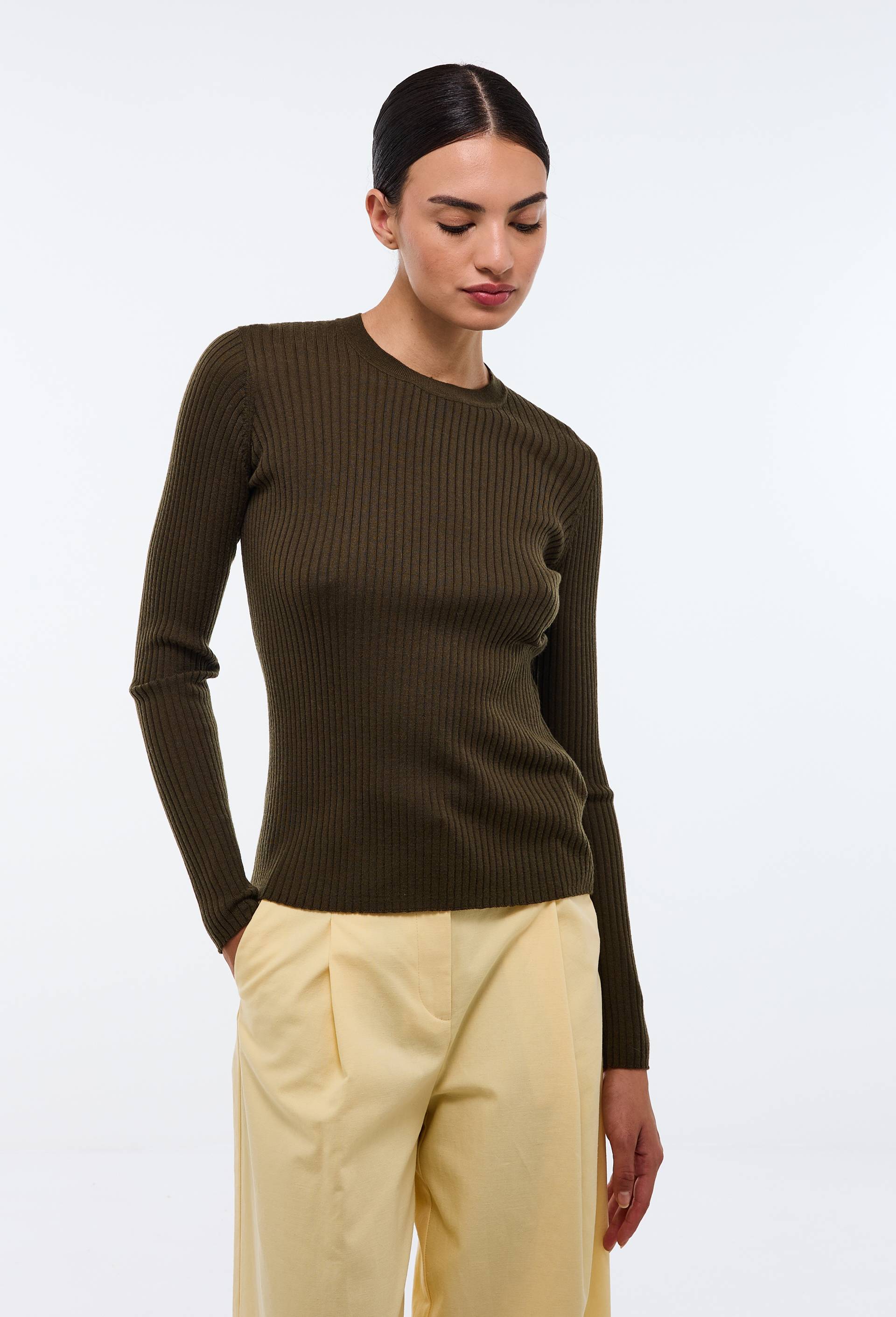 Pull col rond en laine, Vert fonc&eacute;, swatch image