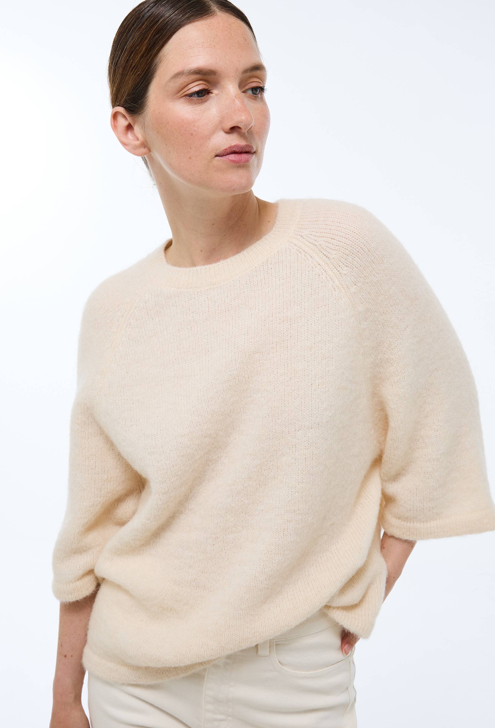 Pull manches coudes contenant de l'alpaga, Ecru, swatch image