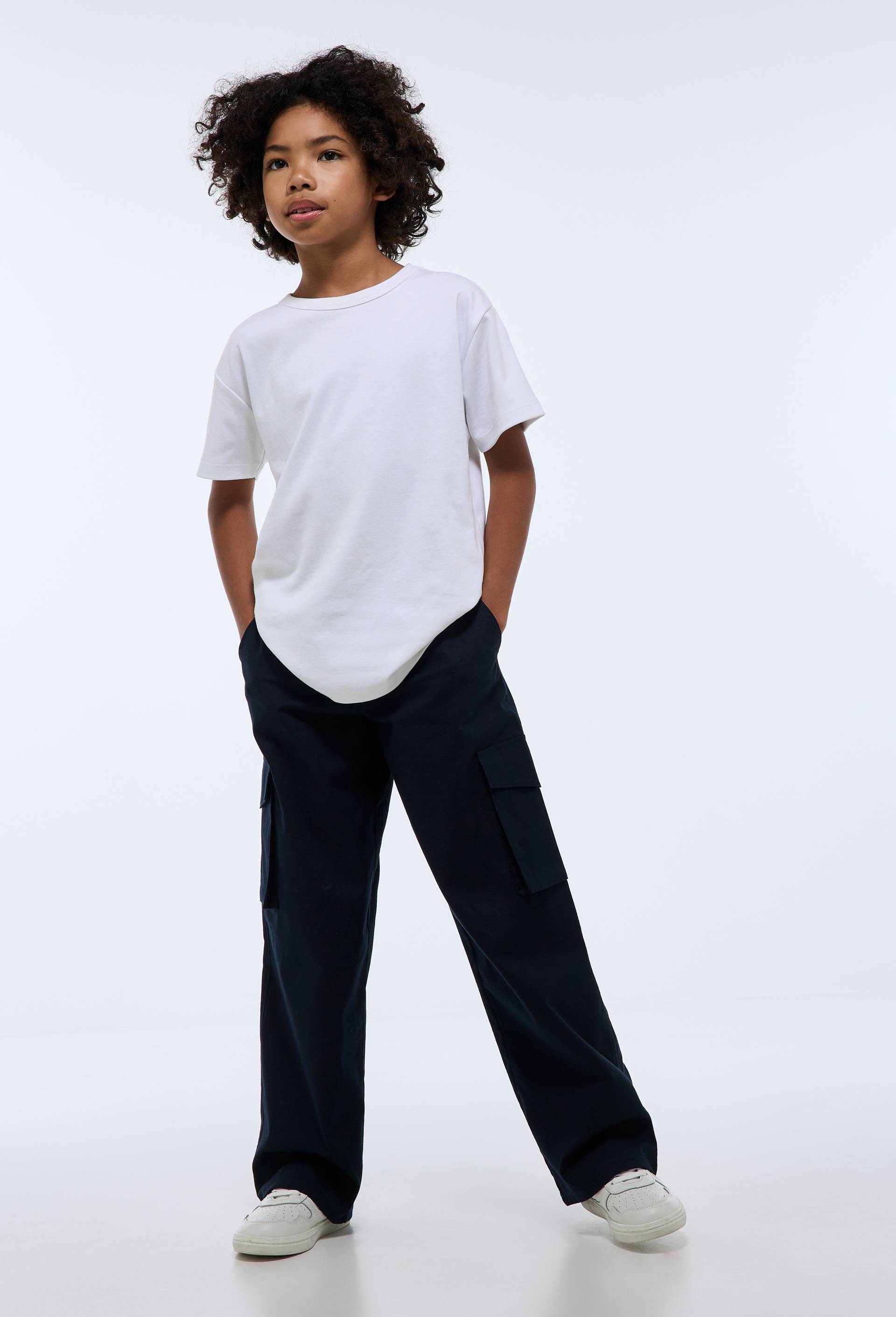 Pantalon cargo large contenant du coton, Bleu fonc&eacute;, large image number 0.0