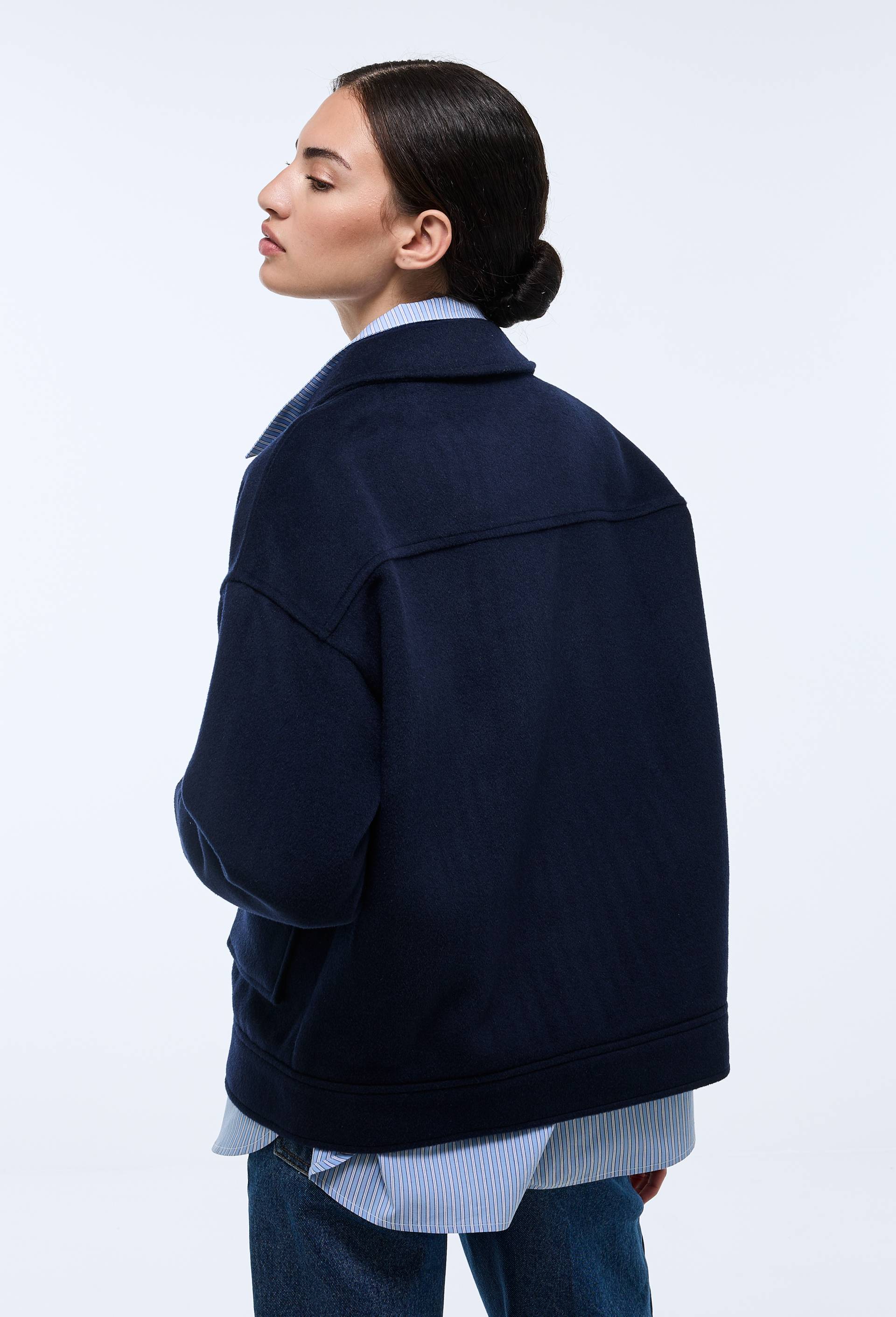 Veste courte boutonn&eacute;e contenant de la laine, Bleu fonc&eacute;, large image number 2.0