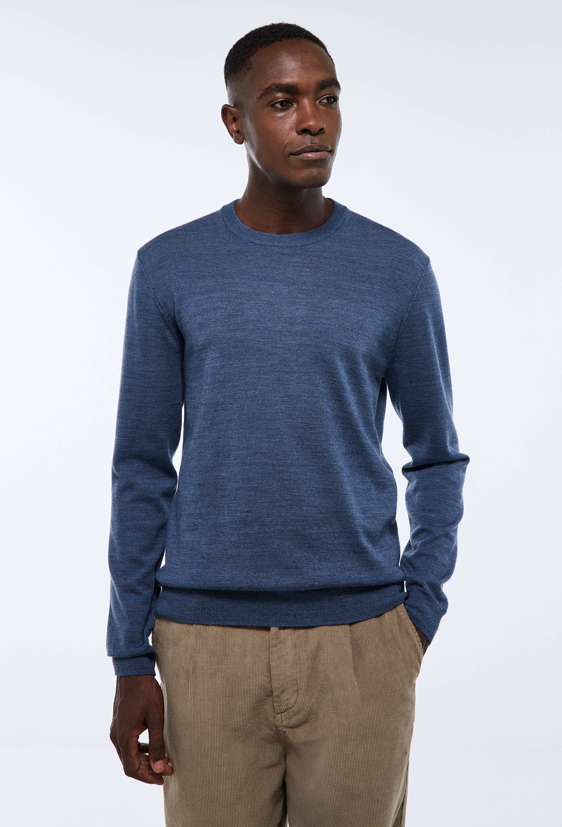 Pull col rond en laine m&eacute;rinos, Bleu fonc&eacute;, swatch image