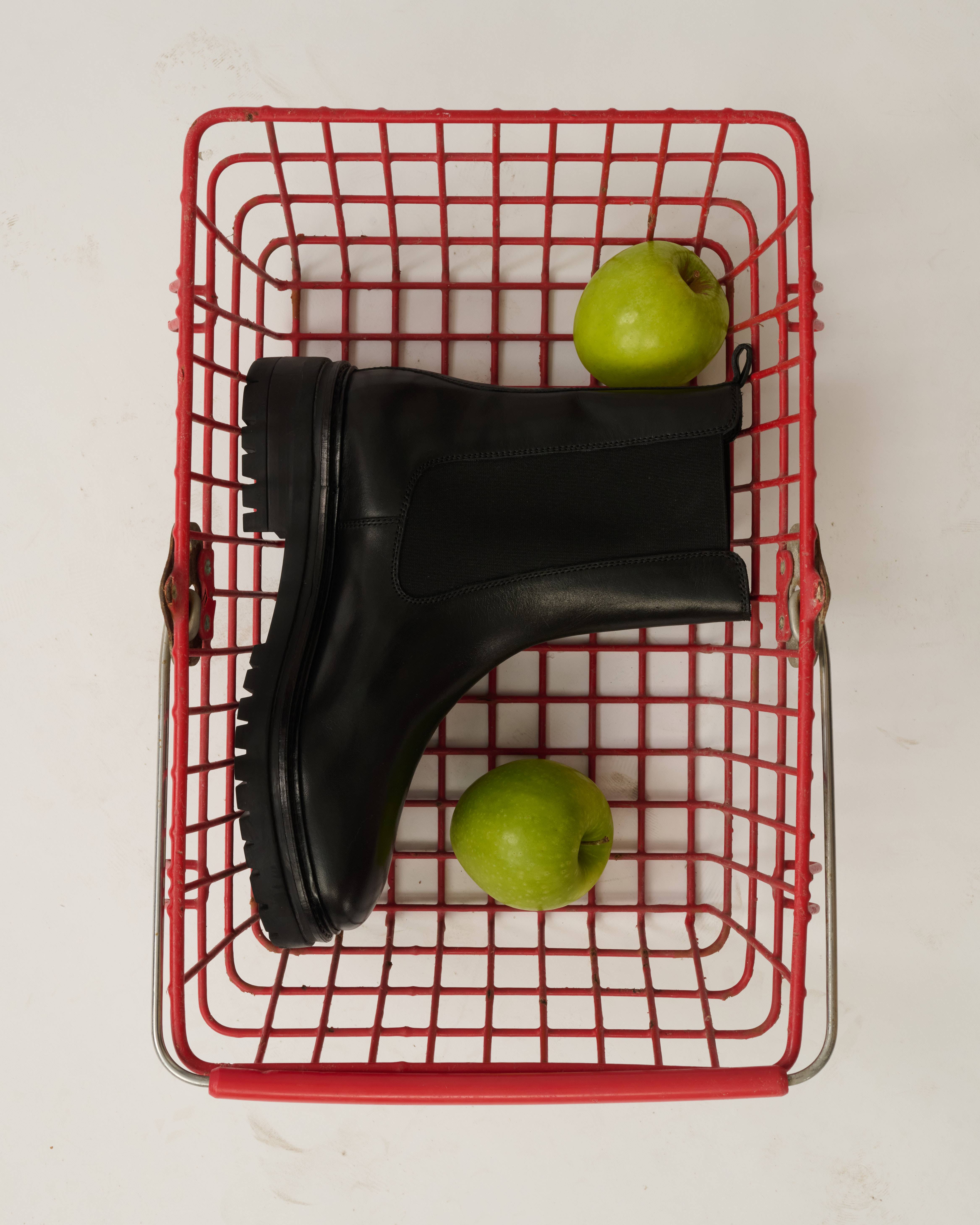 Bottines semelles crant&eacute;es en cuir, Noir, swatch image