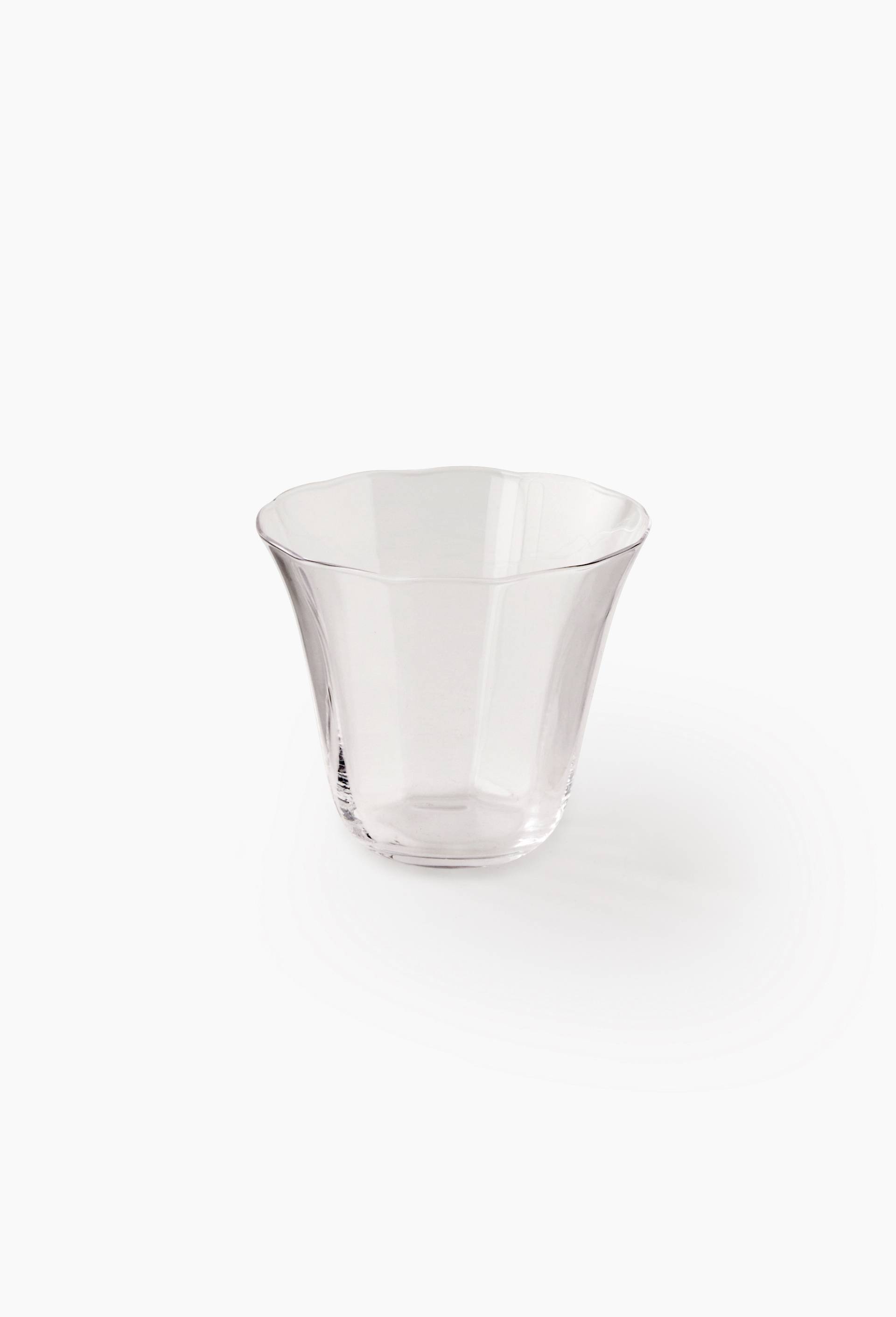 Verre &agrave; eau, forme ondul&eacute;e, 30cl, Transparent, large image number 0
