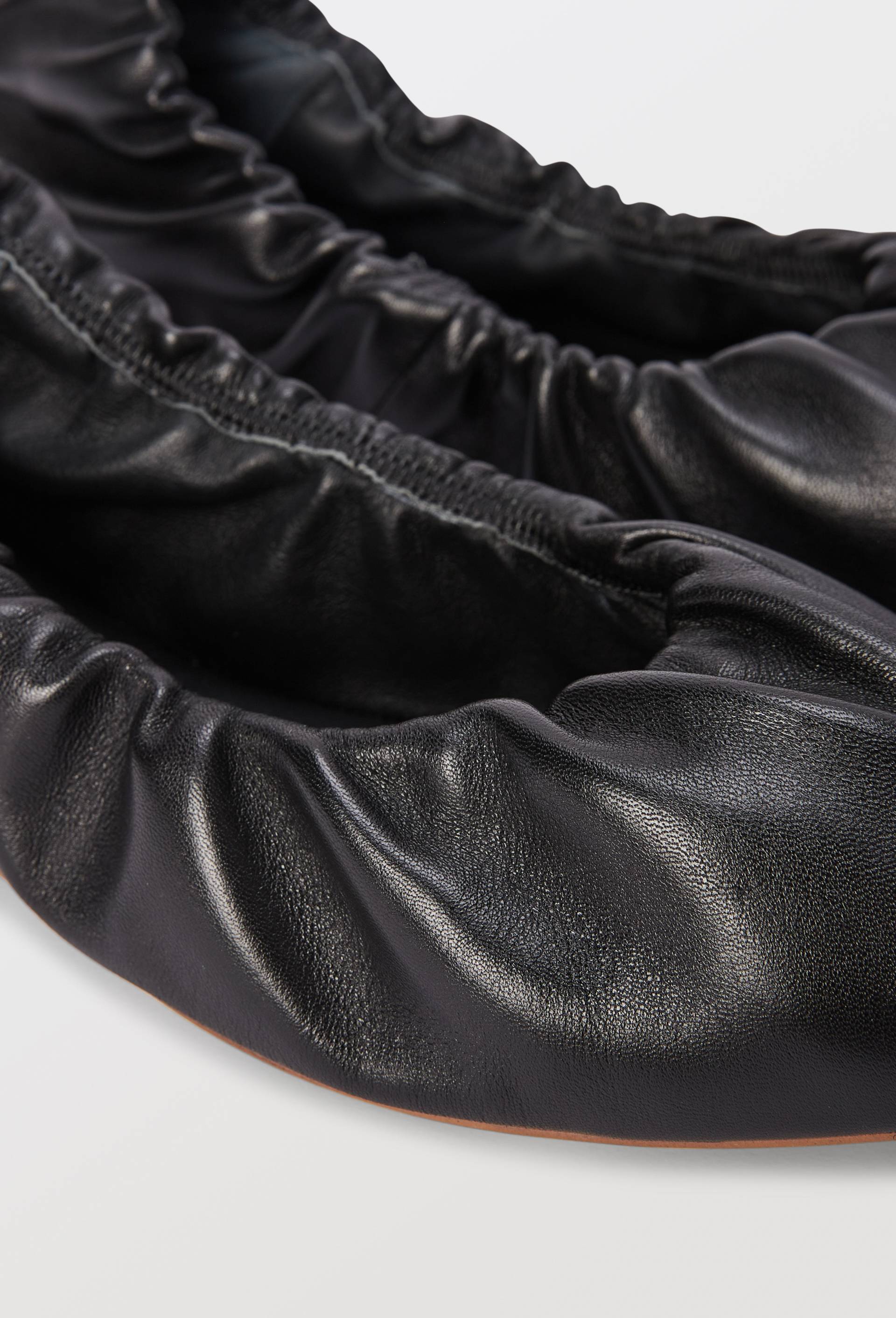 Ballerines &eacute;lastiqu&eacute;es en cuir, Noir, large image number 2