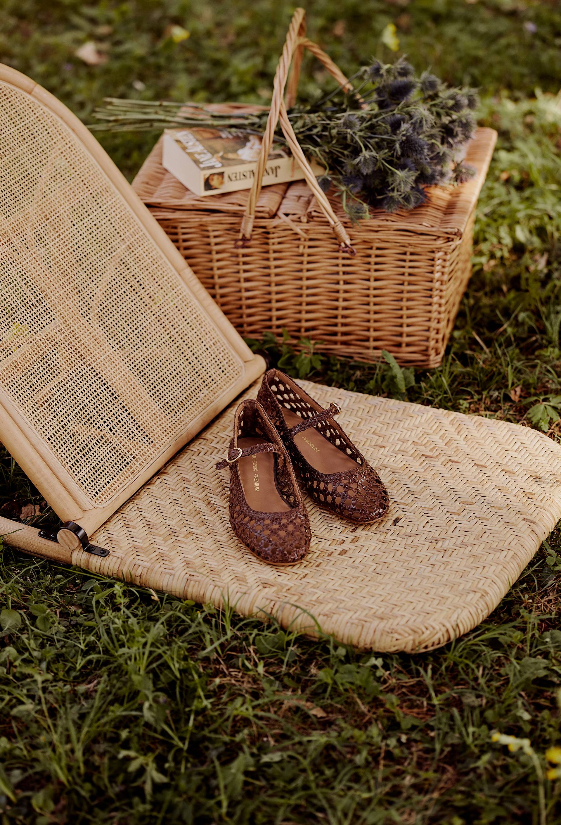 Babies en cannage en cuir - MONOPRIX PREMIUM - Modalova