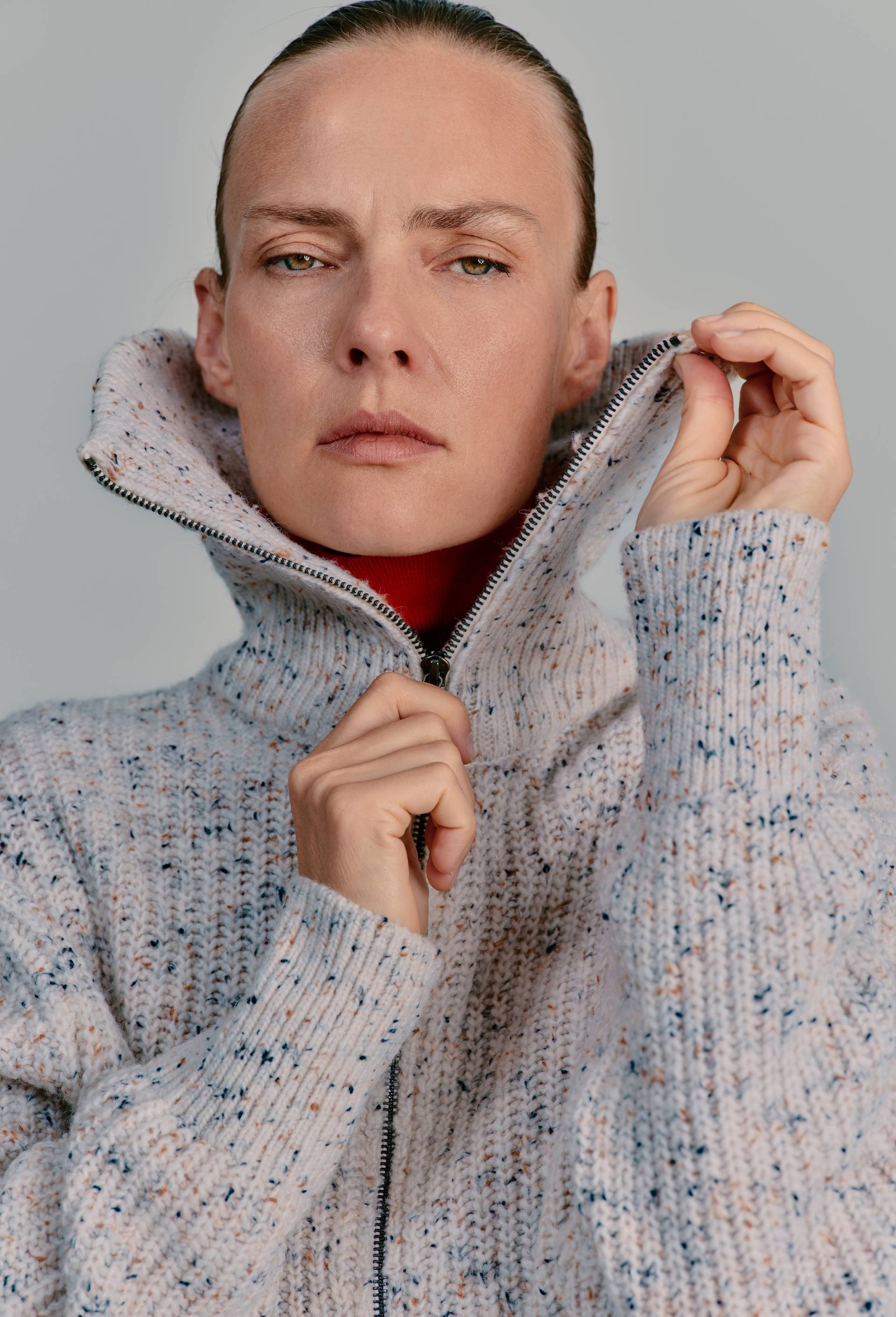 Cardigan zipp&eacute; en maille c&ocirc;tel&eacute;e contenant de la laine merinos, Ecru, swatch image