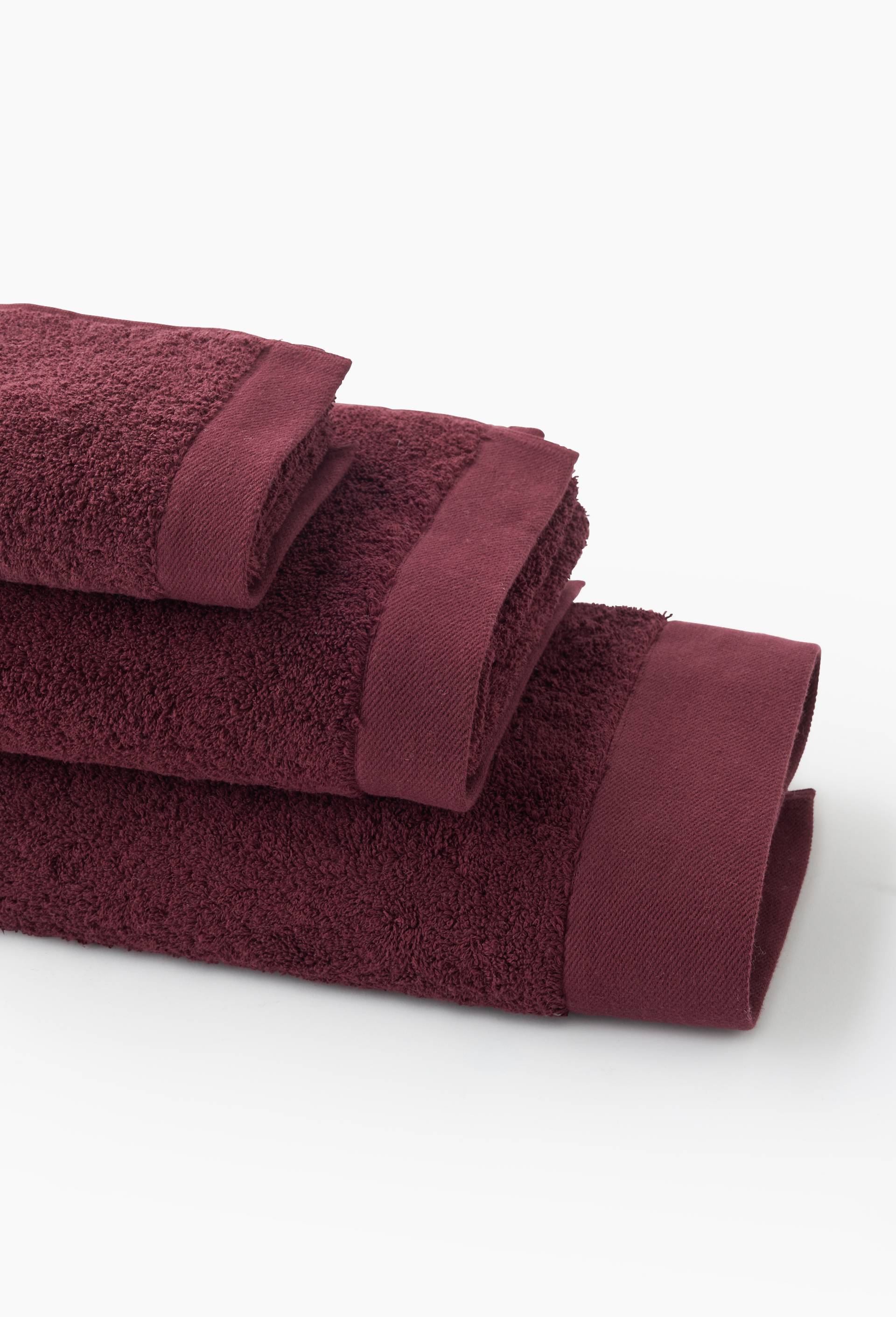 Serviette de bain unie, en coton BIO GOTS, Rouge fonc&eacute;, large image number 1.0