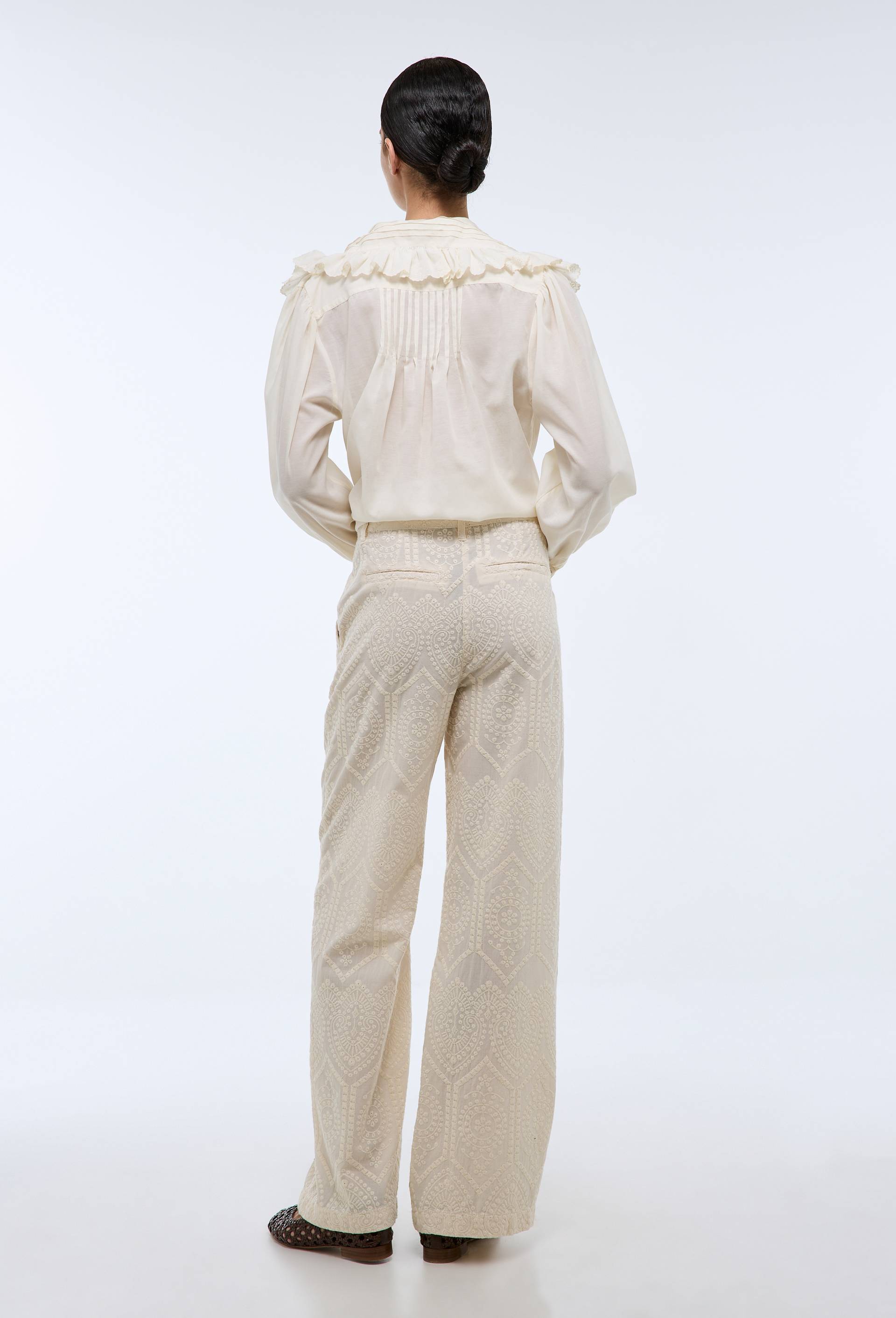 Pantalon large &agrave; pinces brod&eacute;, Ecru, large image number 1.0