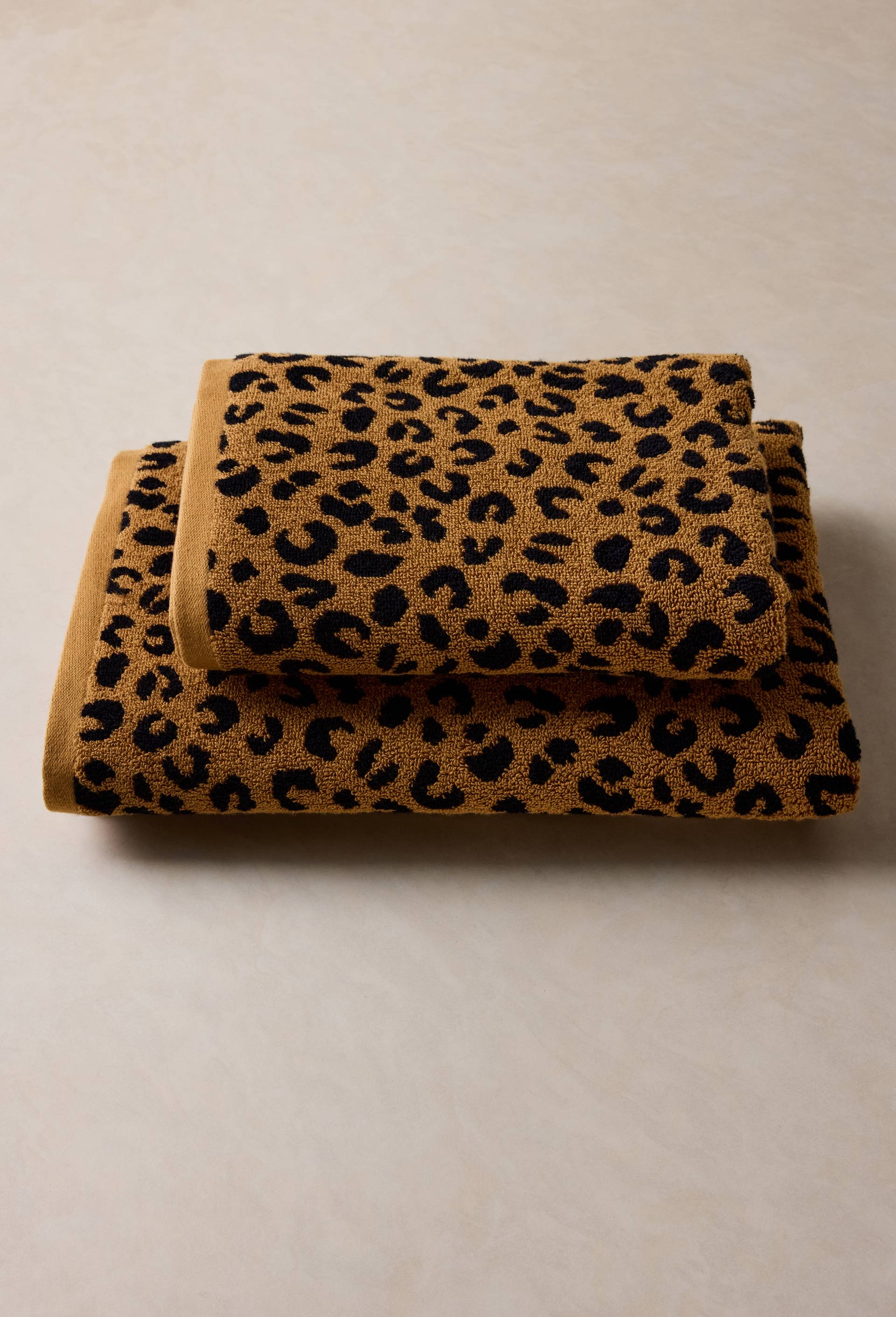 Serviette de bain &agrave; motif l&eacute;opard, en coton BIO GOTS, Brun clair, large image number 0.0