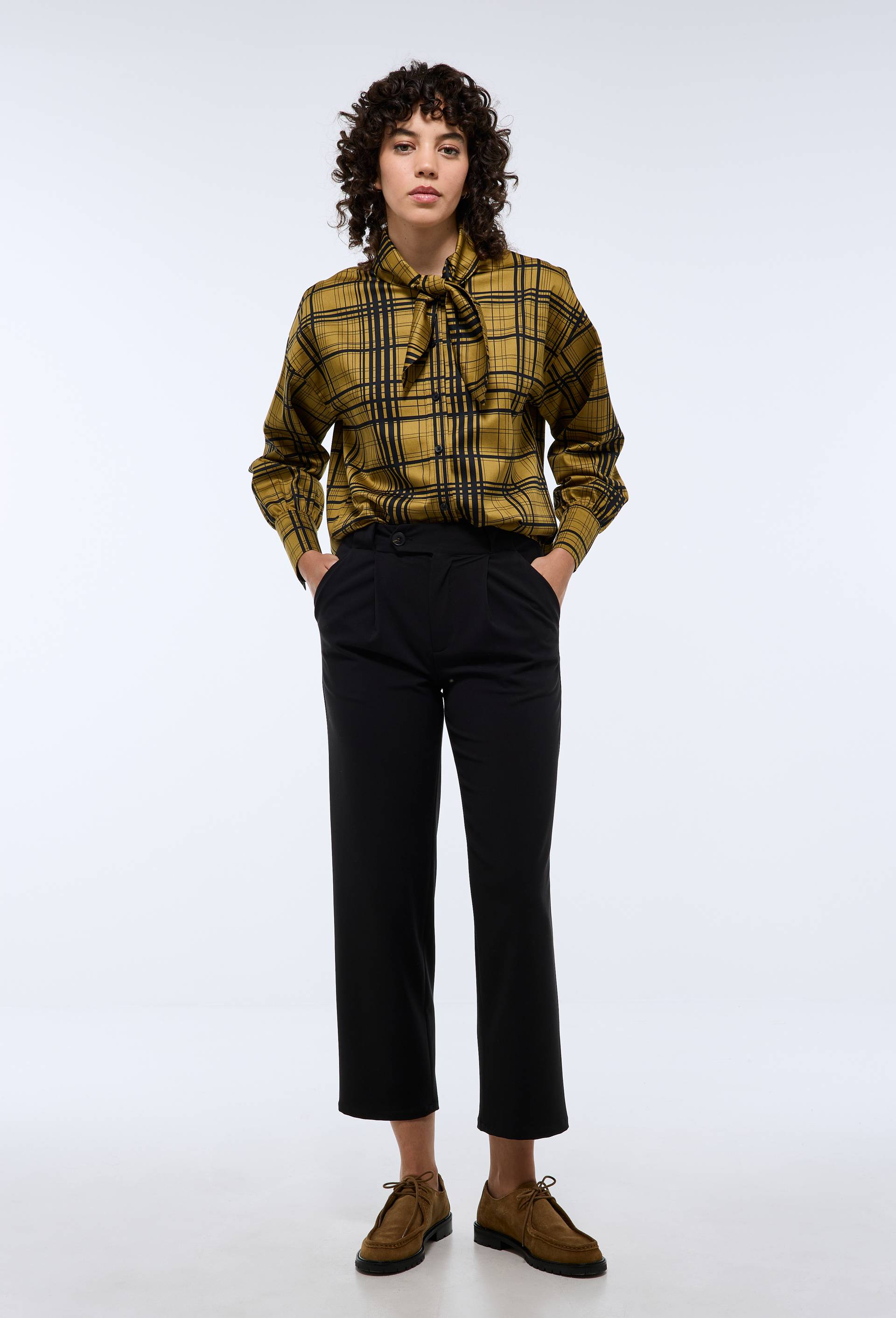 Pantalon droit taille haute, Noir, large image number 0.0