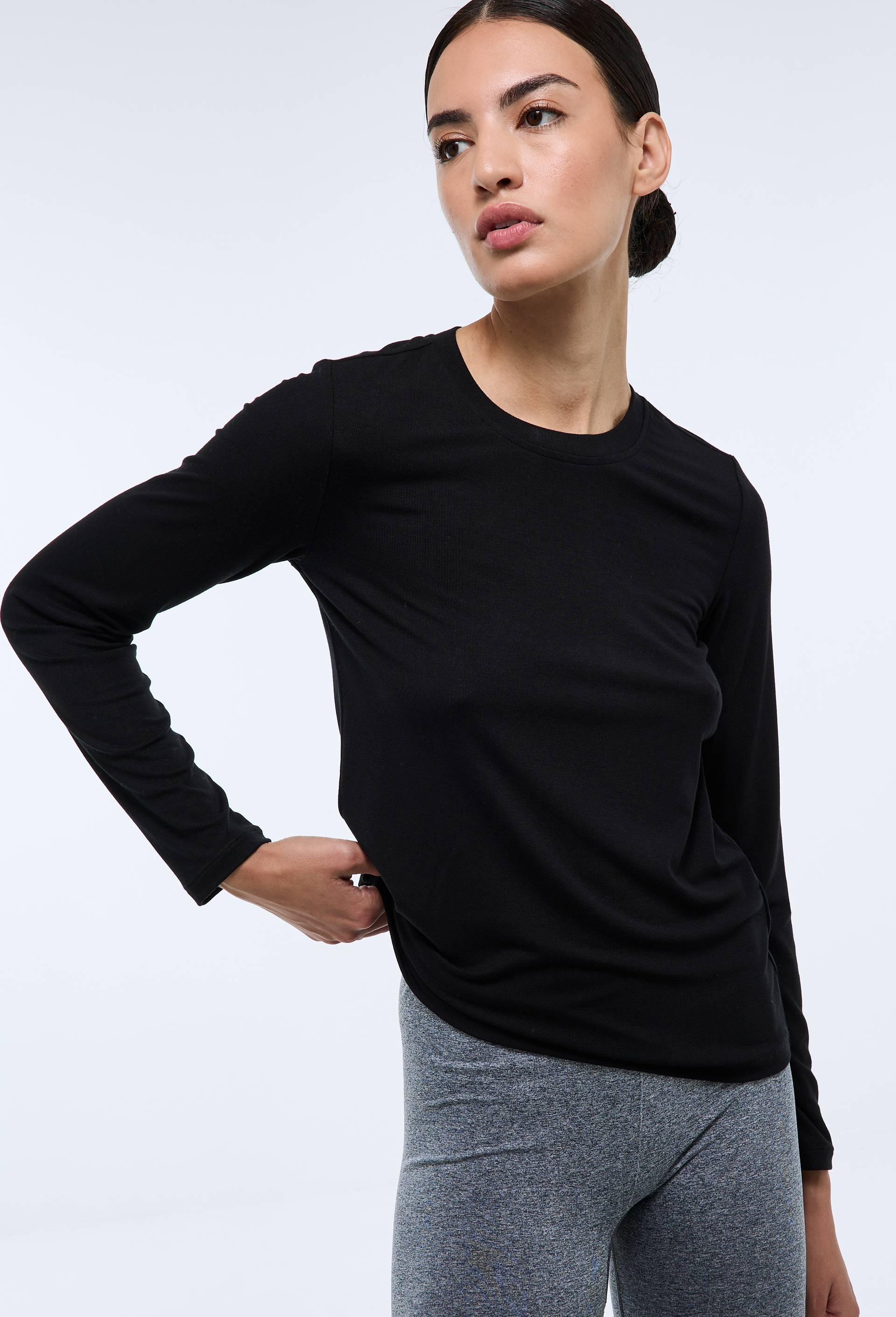 T-shirt manche longue fluide en viscose et elasthanne, Noir, large image number 0