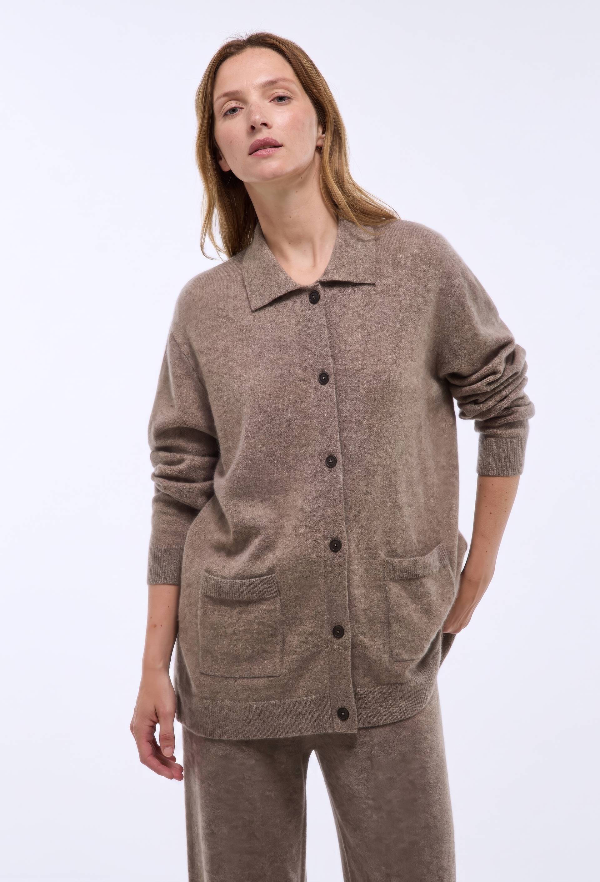Cardigan uni en cachemire, Beige, swatch image