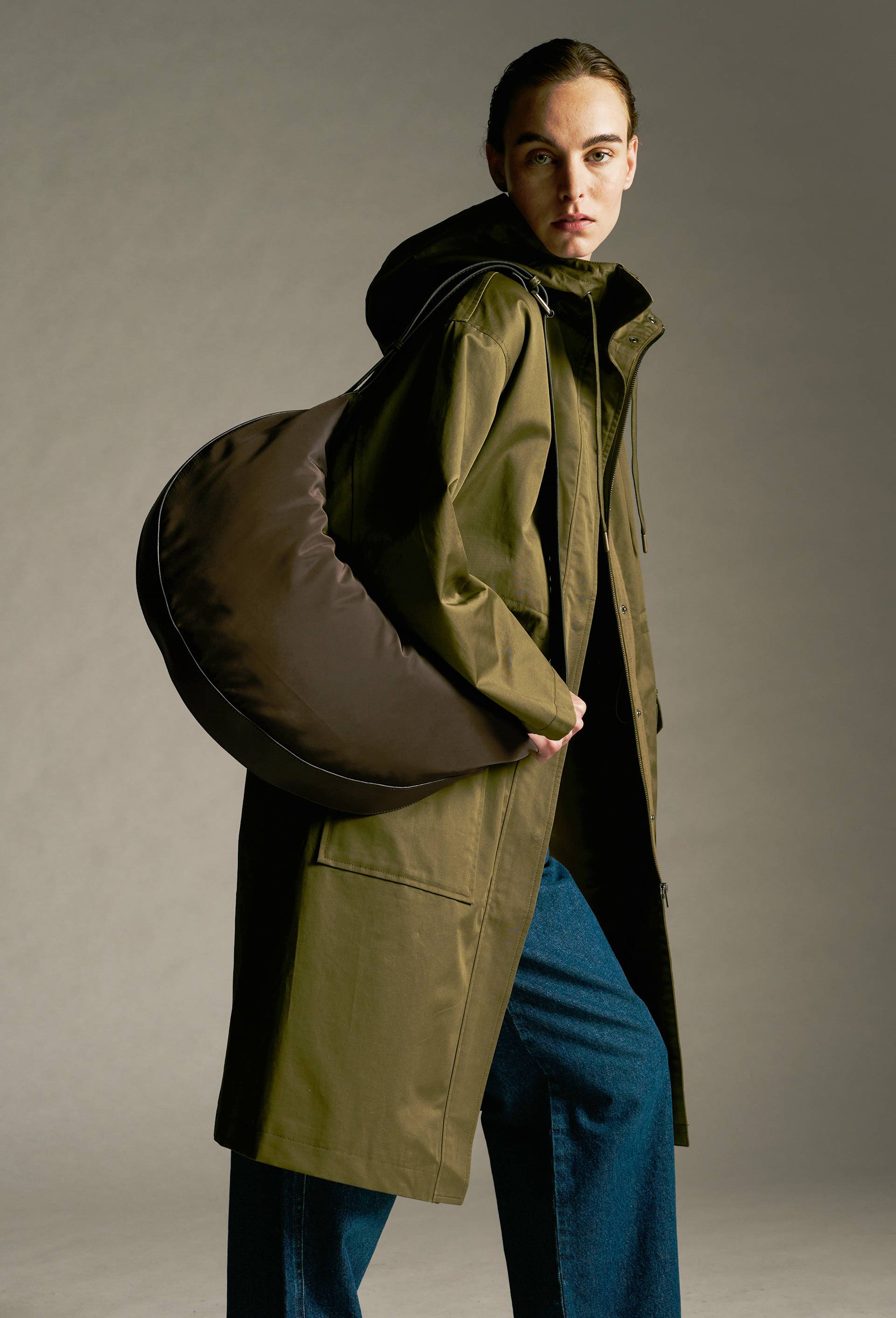 Sac asym&eacute;trique port&eacute; travers, Vert fonc&eacute;, swatch image