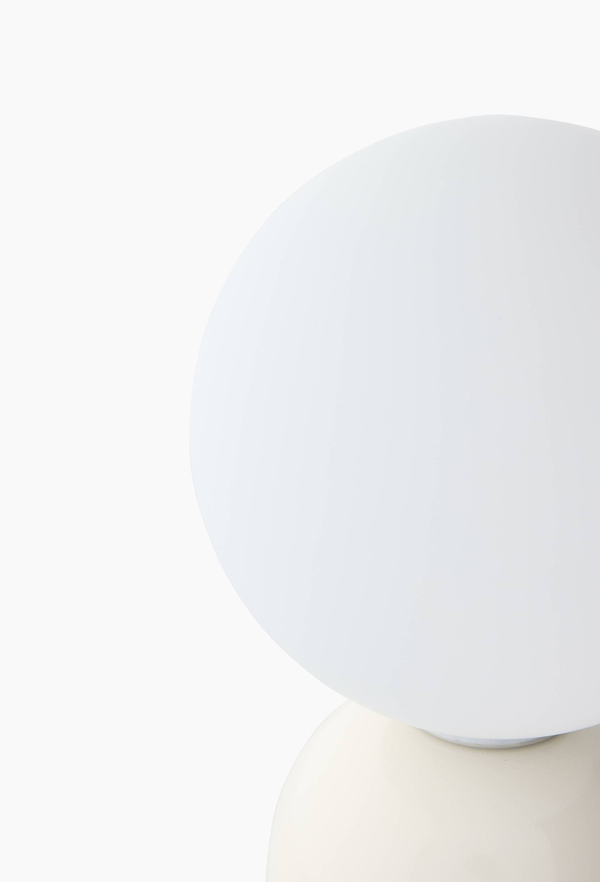 Lampe boule, 12xH22cm, en m&eacute;tal, Ecru, large image number 1.0