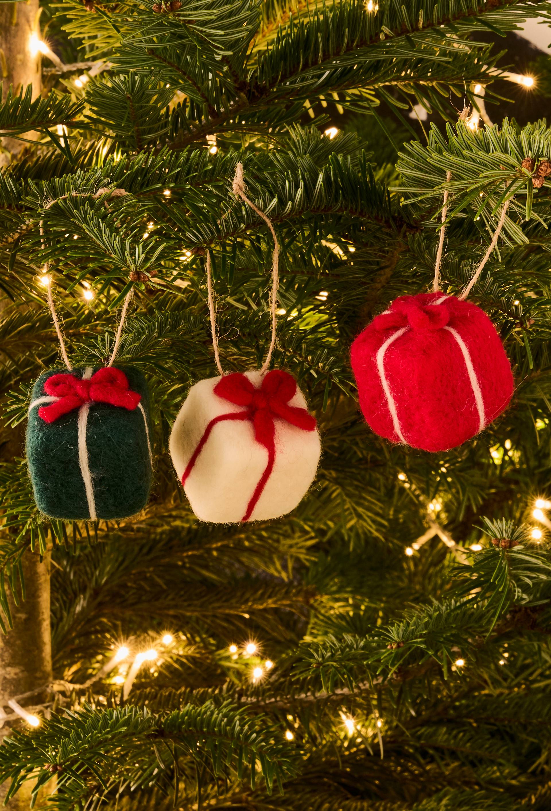 Boite 6 ornements cadeaux, en laine, Multicolore, large image number 0