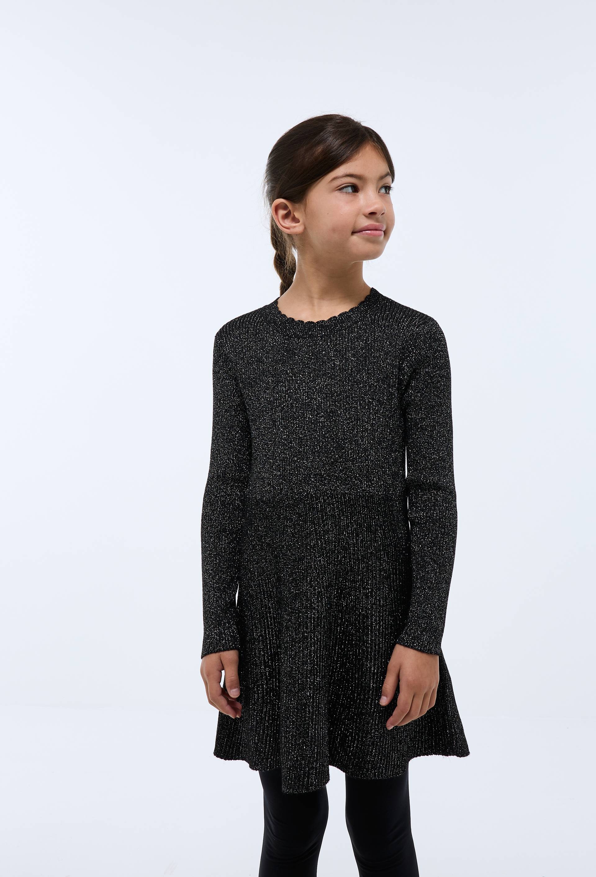 Robe courte en maille fibres m&eacute;tallis&eacute;es, Noir, large image number 0.0