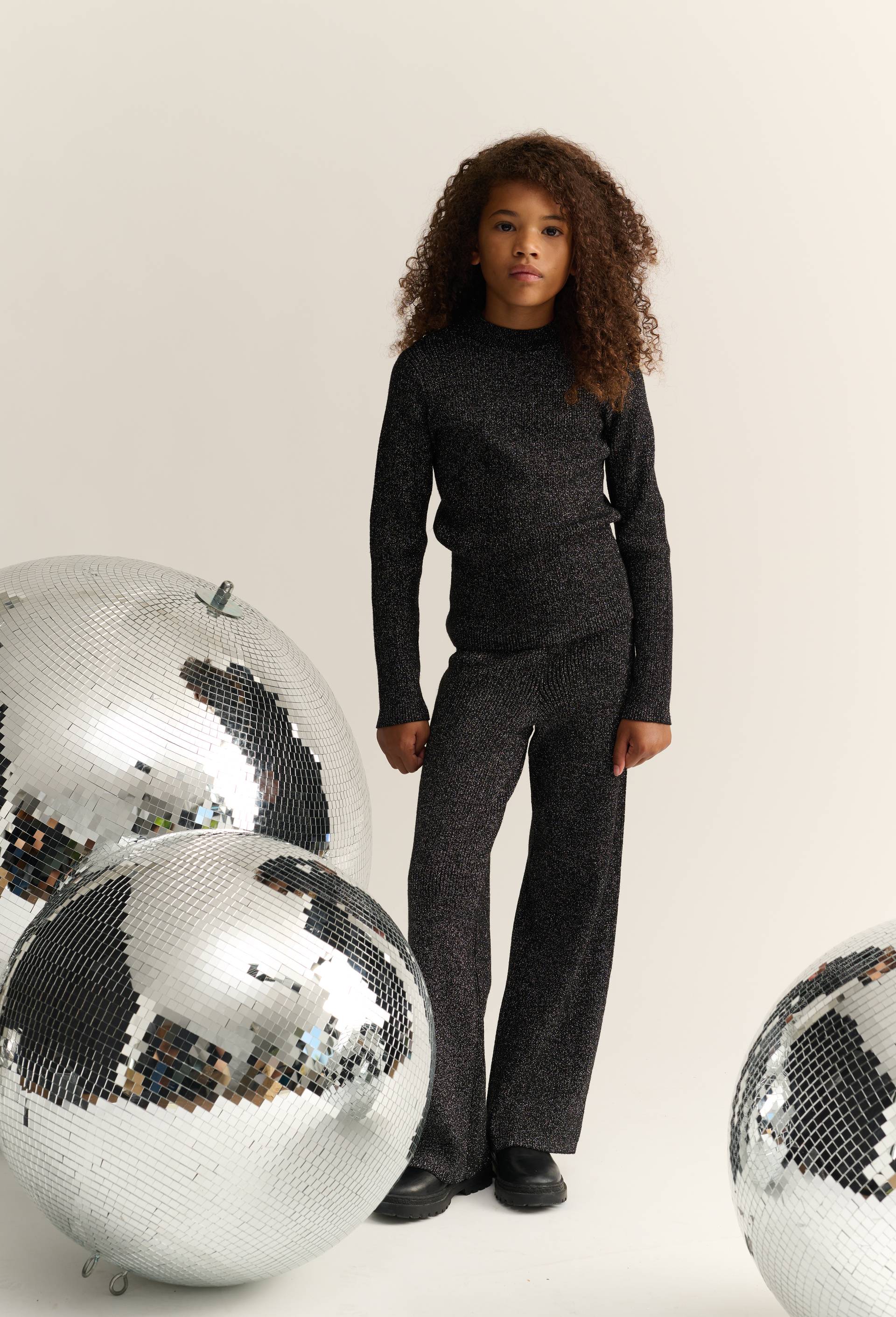 Pantalon large en maille en fibres m&eacute;tallis&eacute;es, Noir, large image number 0