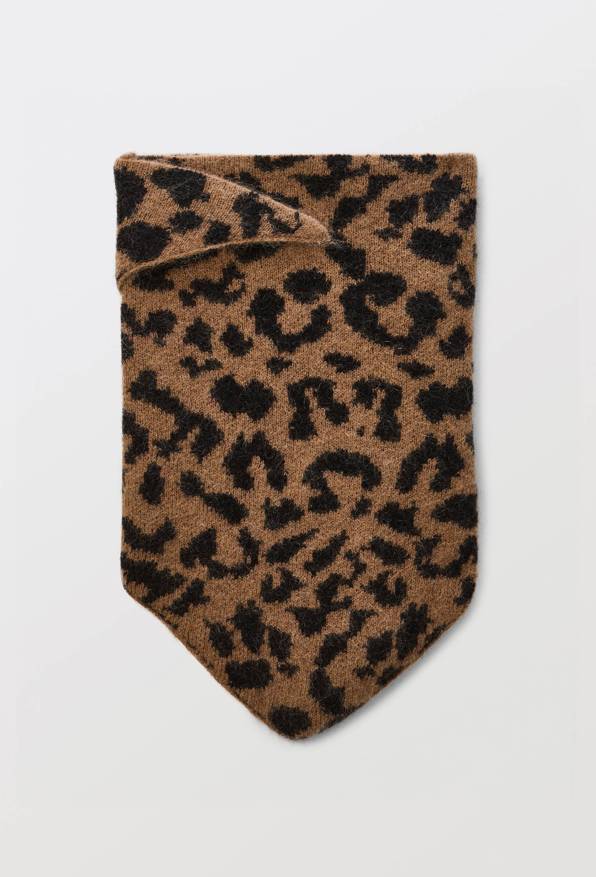 Echarpe triangle imprimée animalier contenant du mohair Echarpe triangle imprimée animalier contenant du mohair