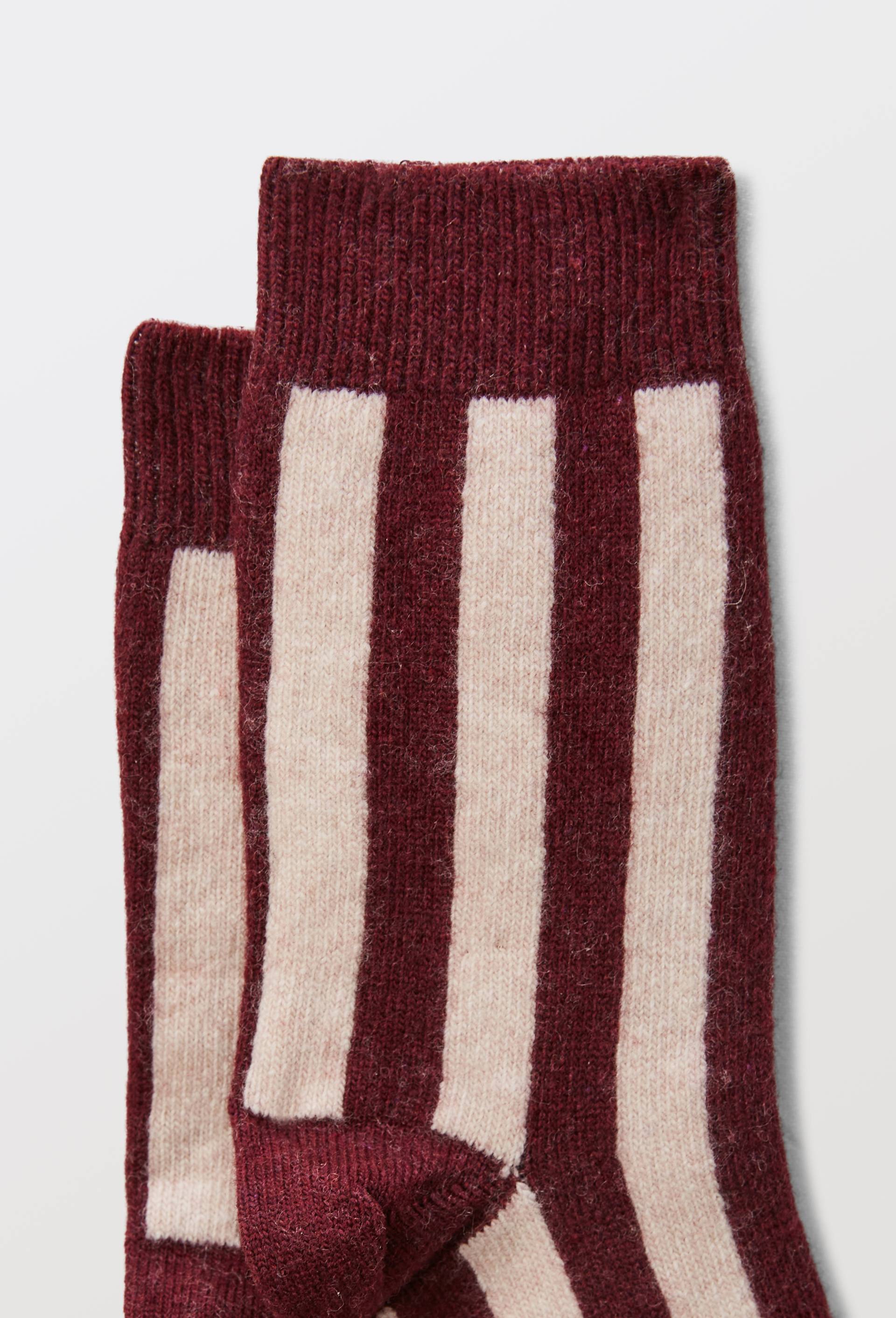 Paire de chaussettes fantaisie ray&eacute;e contenant du cachemire MONOPRIX, Rouge fonc&eacute;, large image number 2