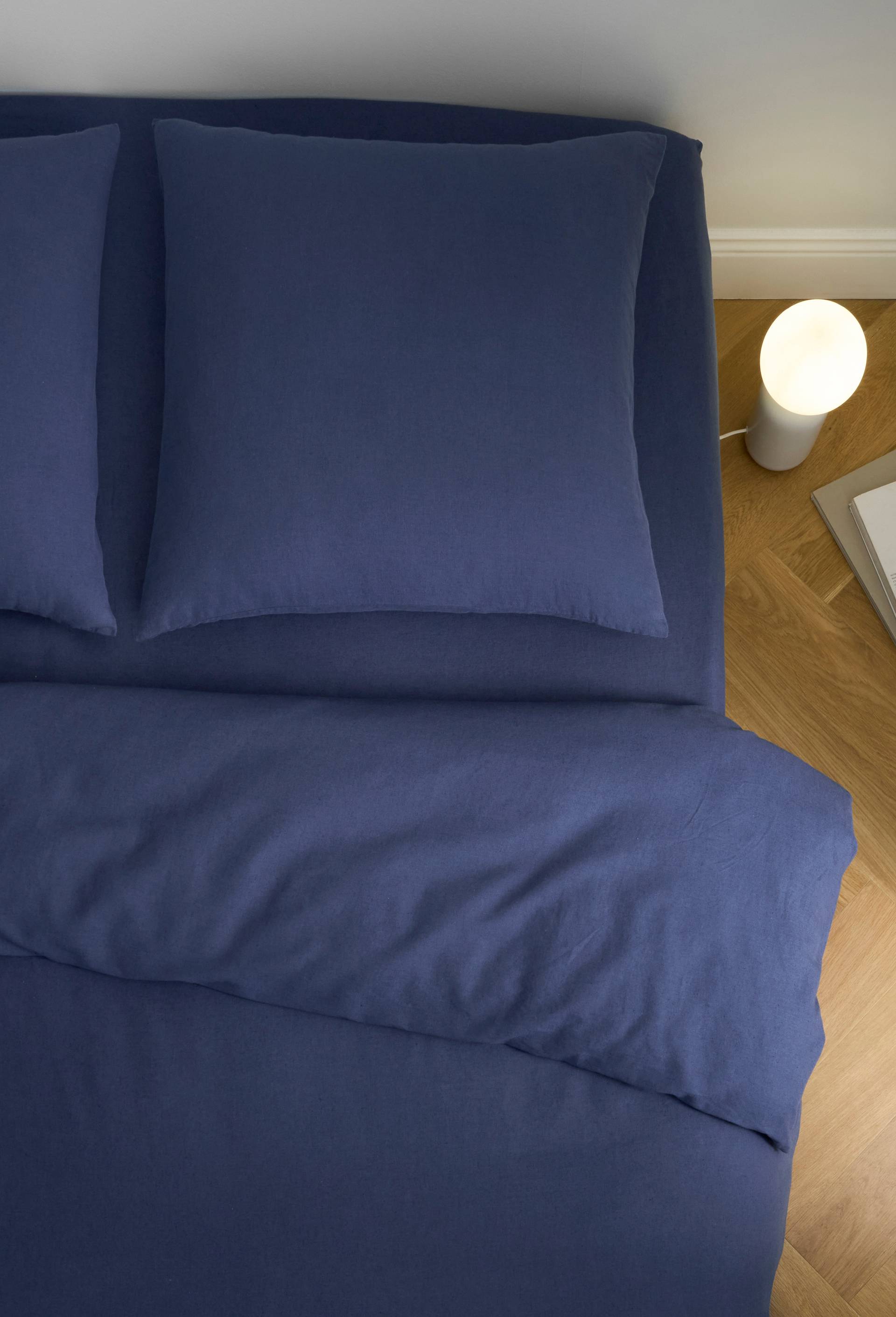Housse de couette unie, 240x220cm, 52% coton bio et 48% lin, Bleu fonc&eacute;, large image number 0