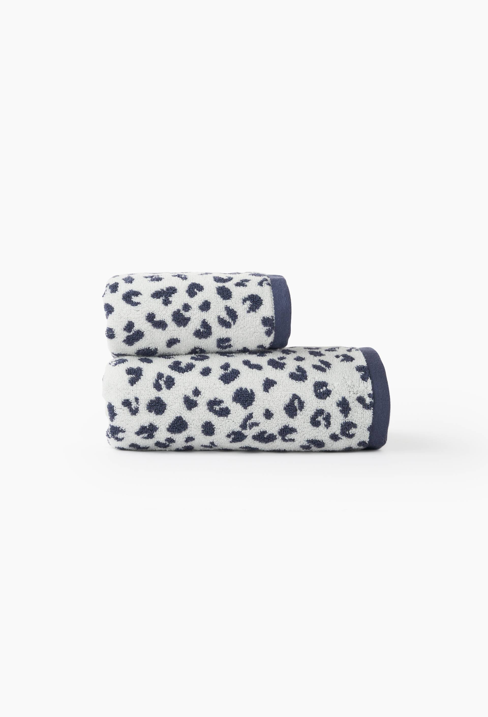 Serviette de bain unie, en coton BIO GOTS, Bleu fonc&eacute;, large image number 0.0