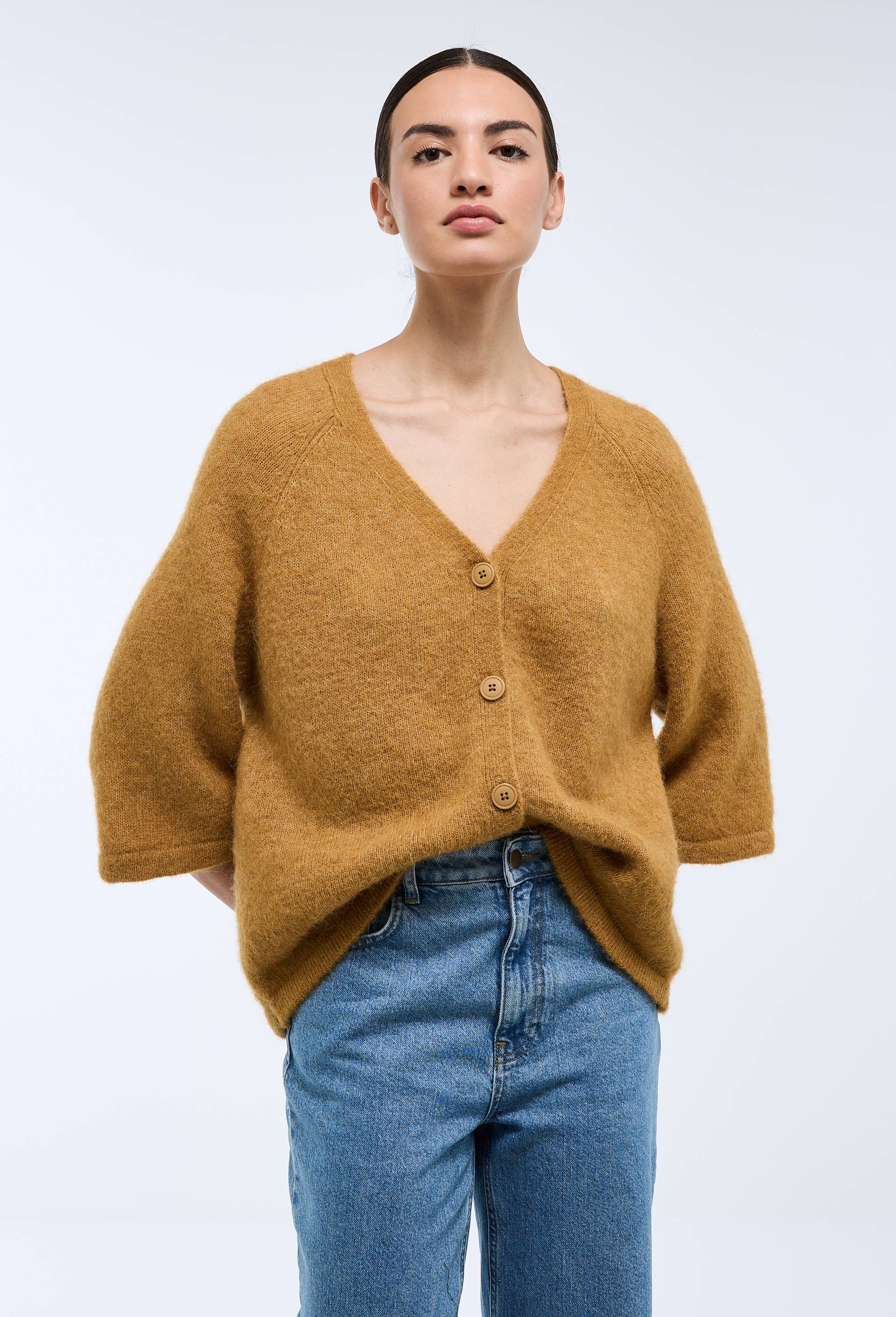 Cardigan manches coudes boutonn&eacute; contenant de l'alpaga, Jaune, large image number 0