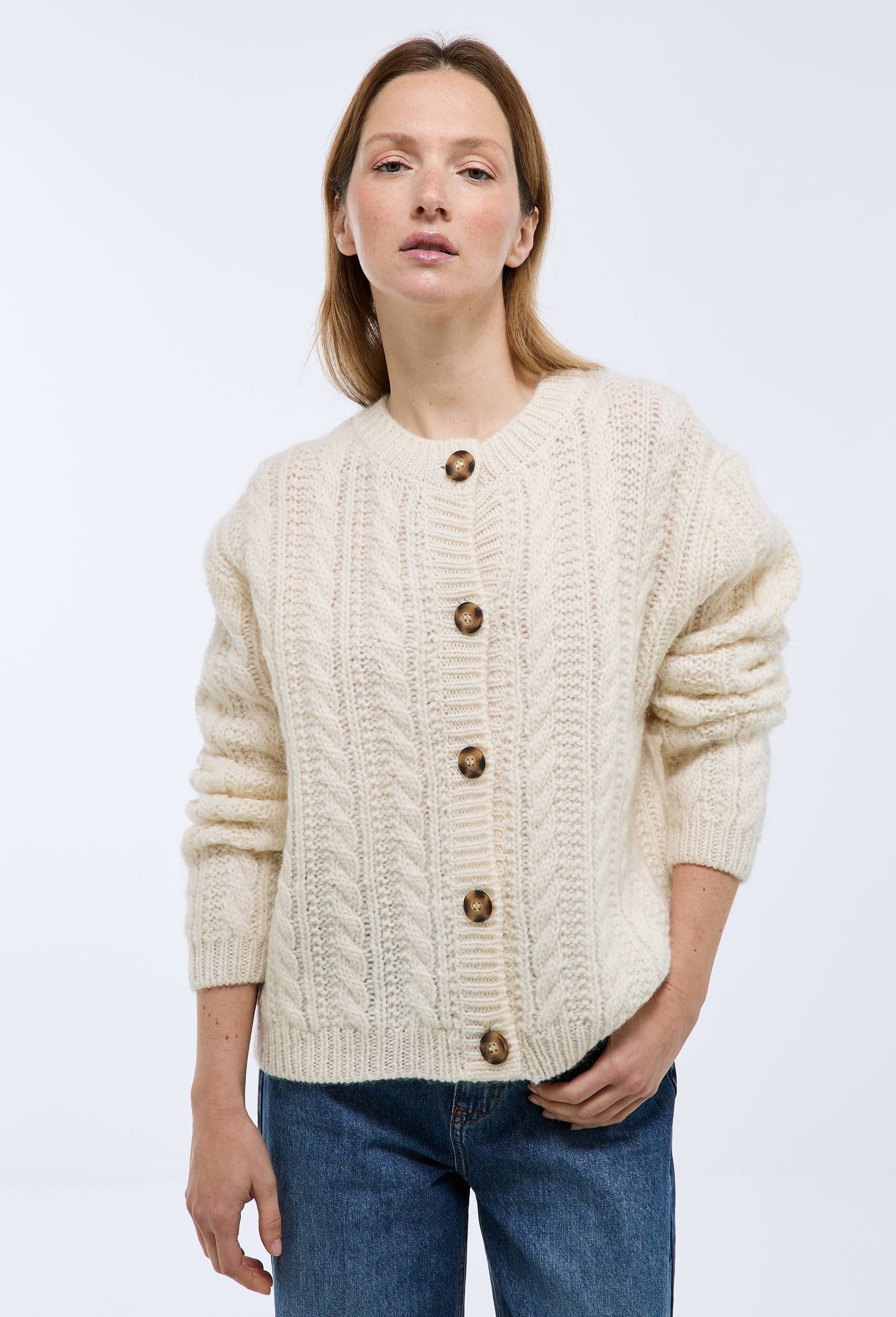 Cardigan avec torsades en laine, Ecru, large image number 0.0