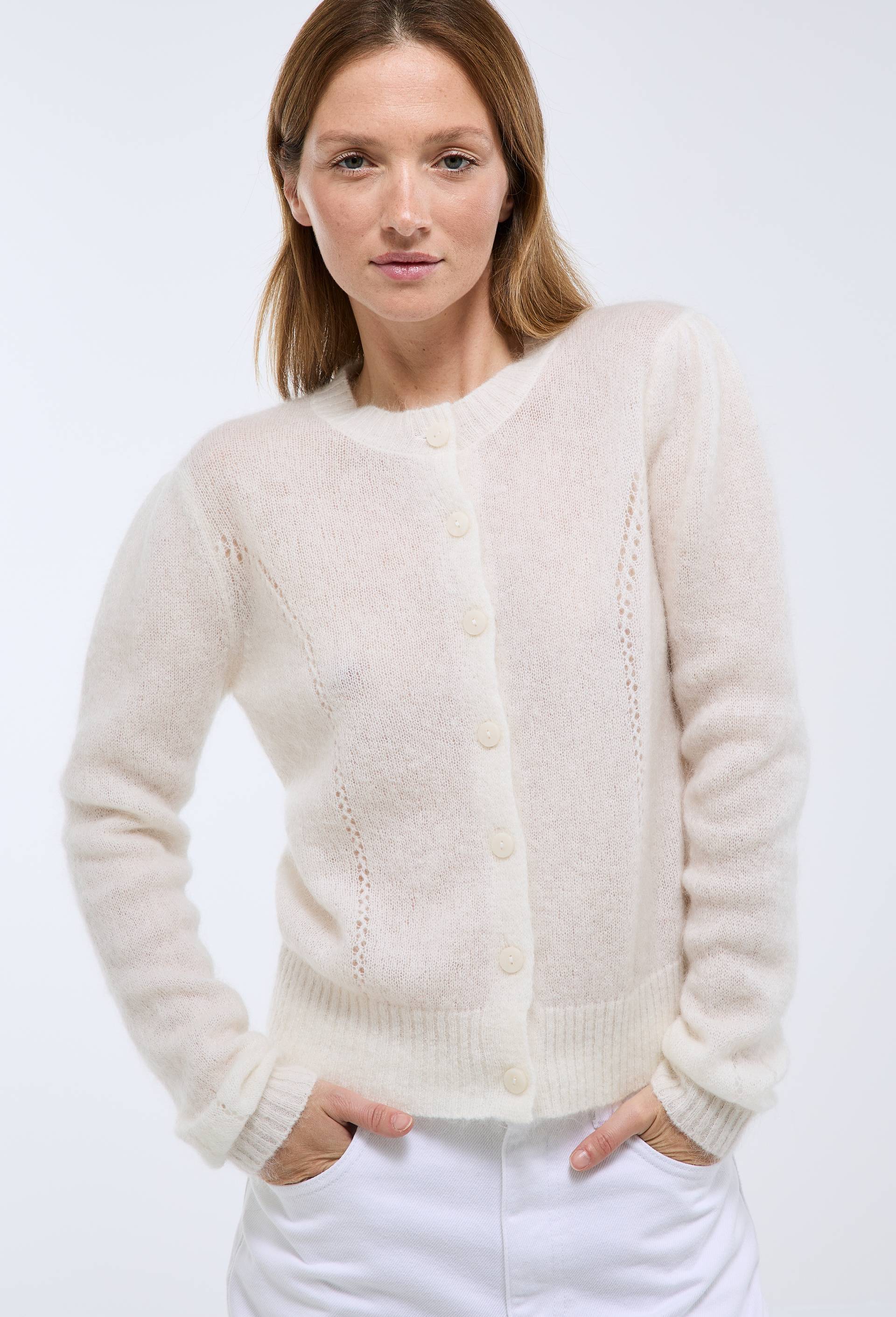 Cardigan manches coudes contenant du mohair, Ecru, swatch image