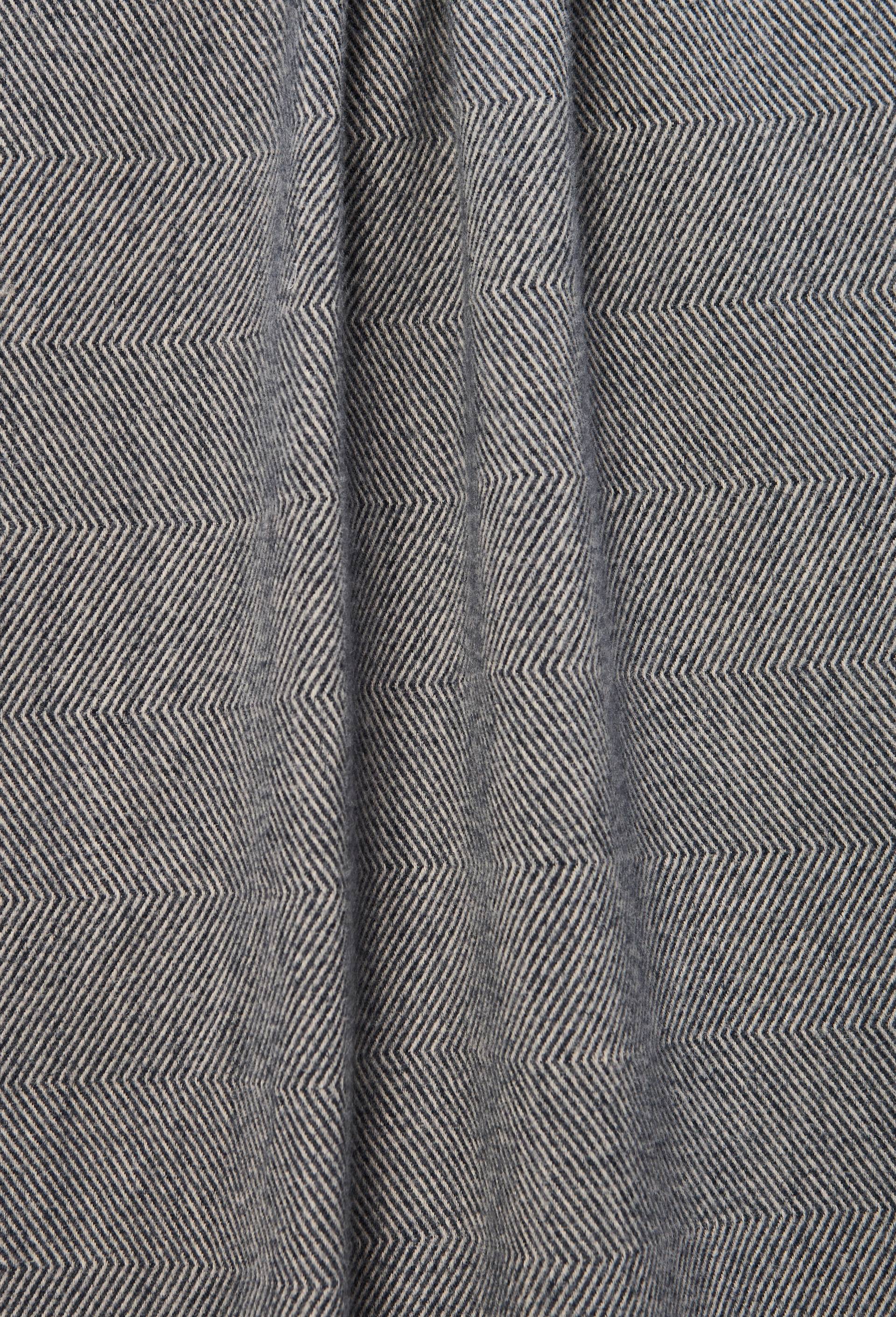 Echarpe chaude &agrave; chevrons, mati&egrave;re recycl&eacute;e, Bleu fonc&eacute;, large image number 1