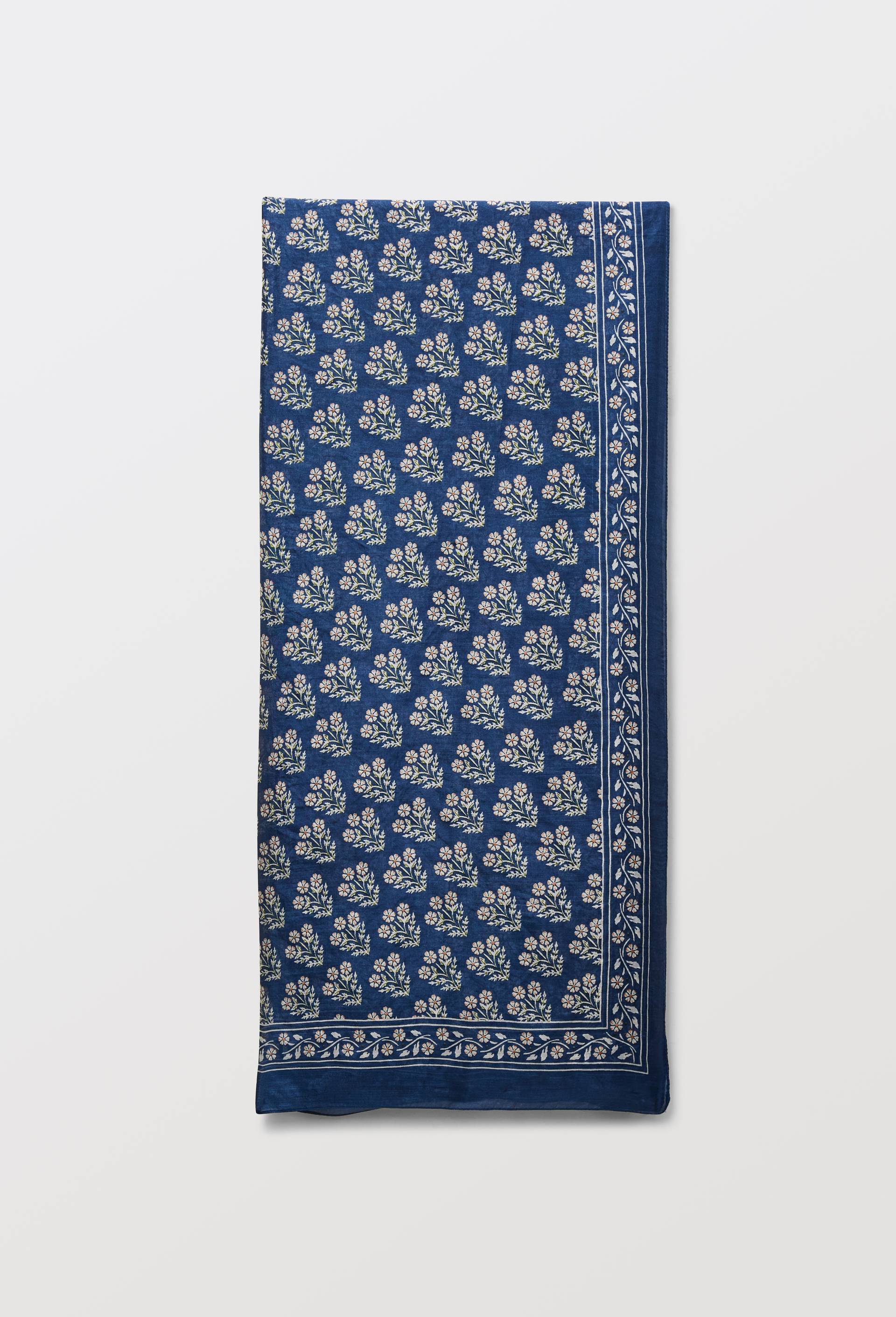 Foulard imprim&eacute; en soie, Bleu fonc&eacute;, large image number 0