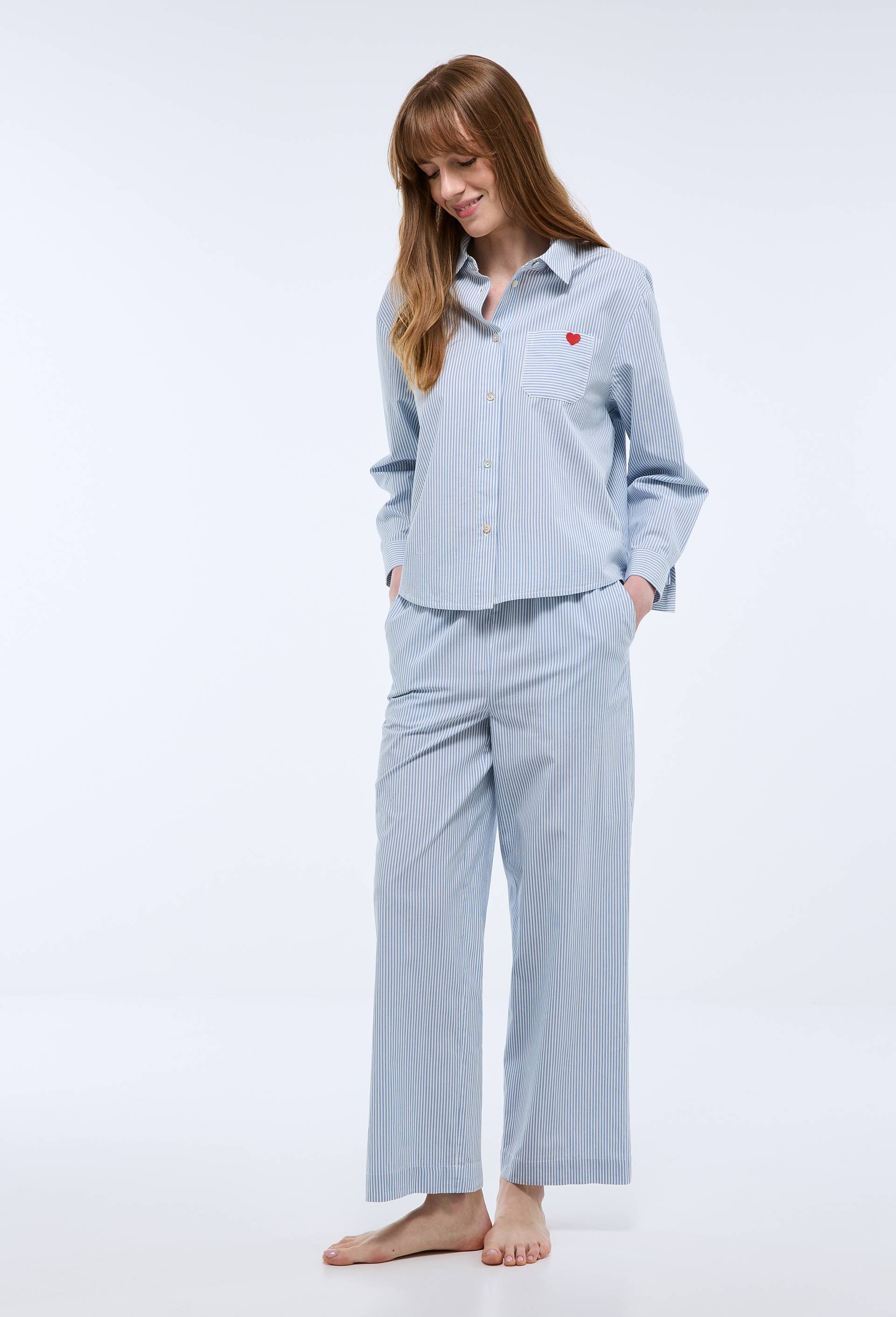 Pyjama ray&eacute; avec coeur brod&eacute; en voile de coton BIO, Bleu clair, large image number 0