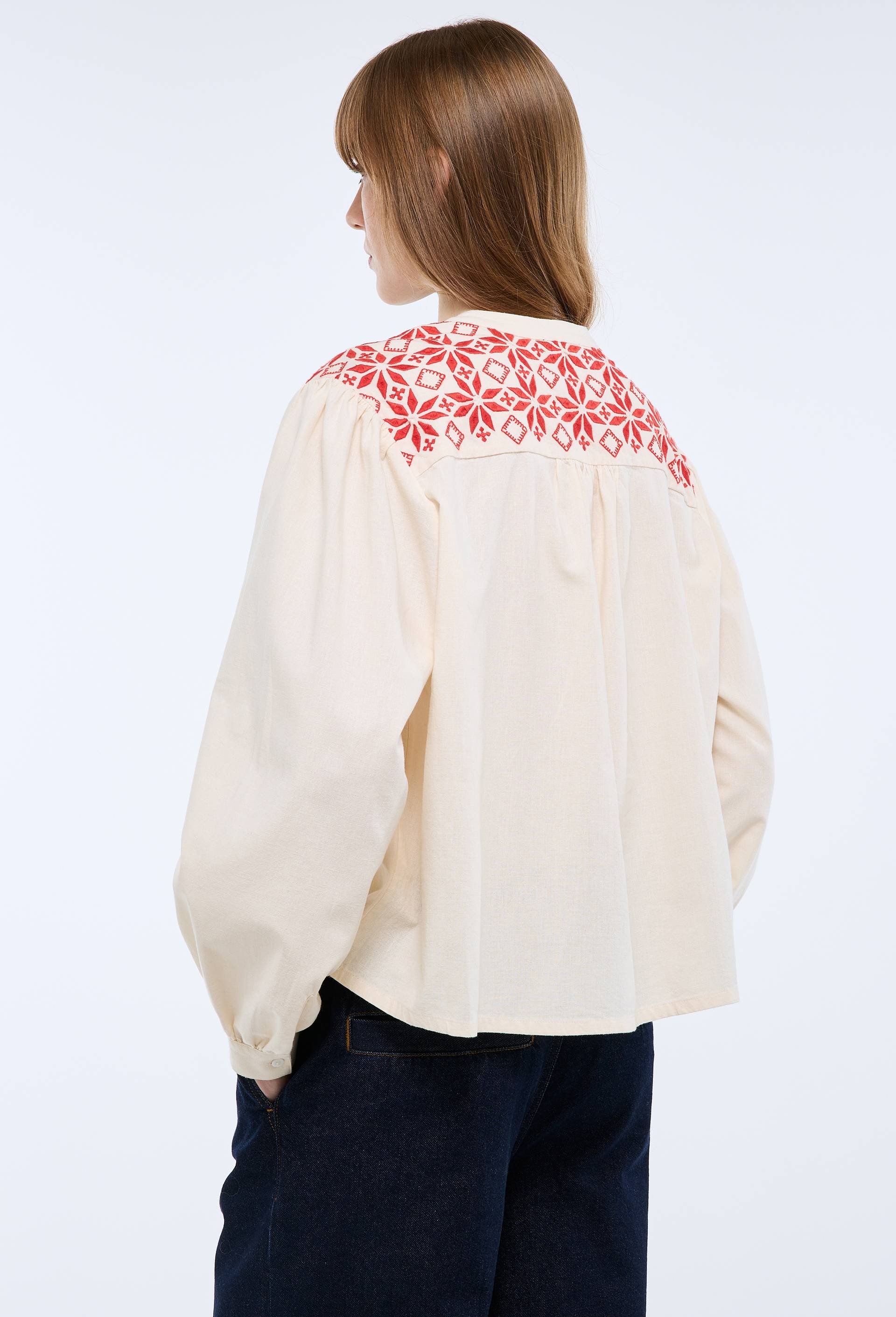 Blouse manches longues brod&eacute;e contenant du lin, Rouge, large image number 1.0