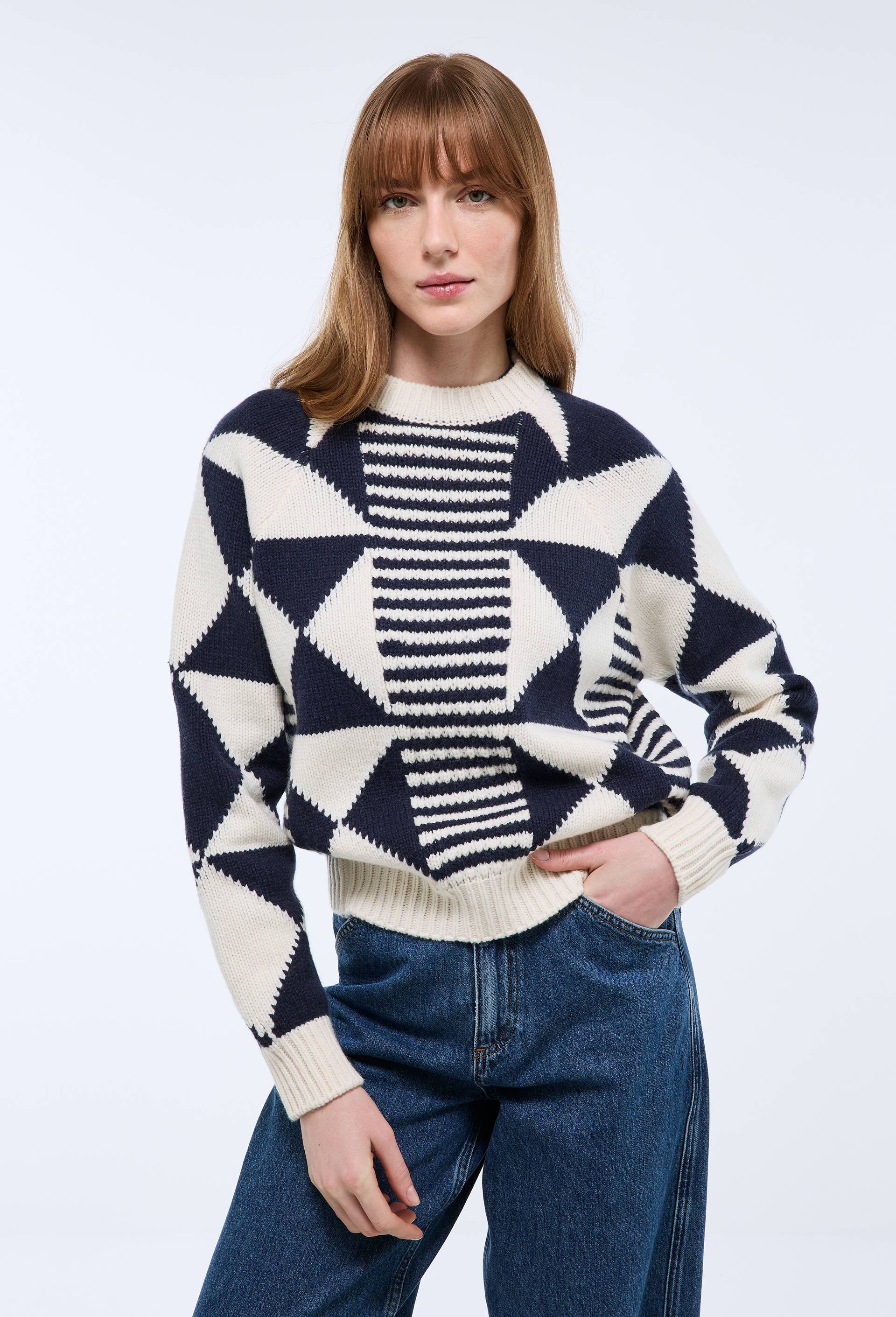 Pull col rond en jacquard &agrave; motif g&eacute;ometrique, Bleu fonc&eacute;, large image number 0.0