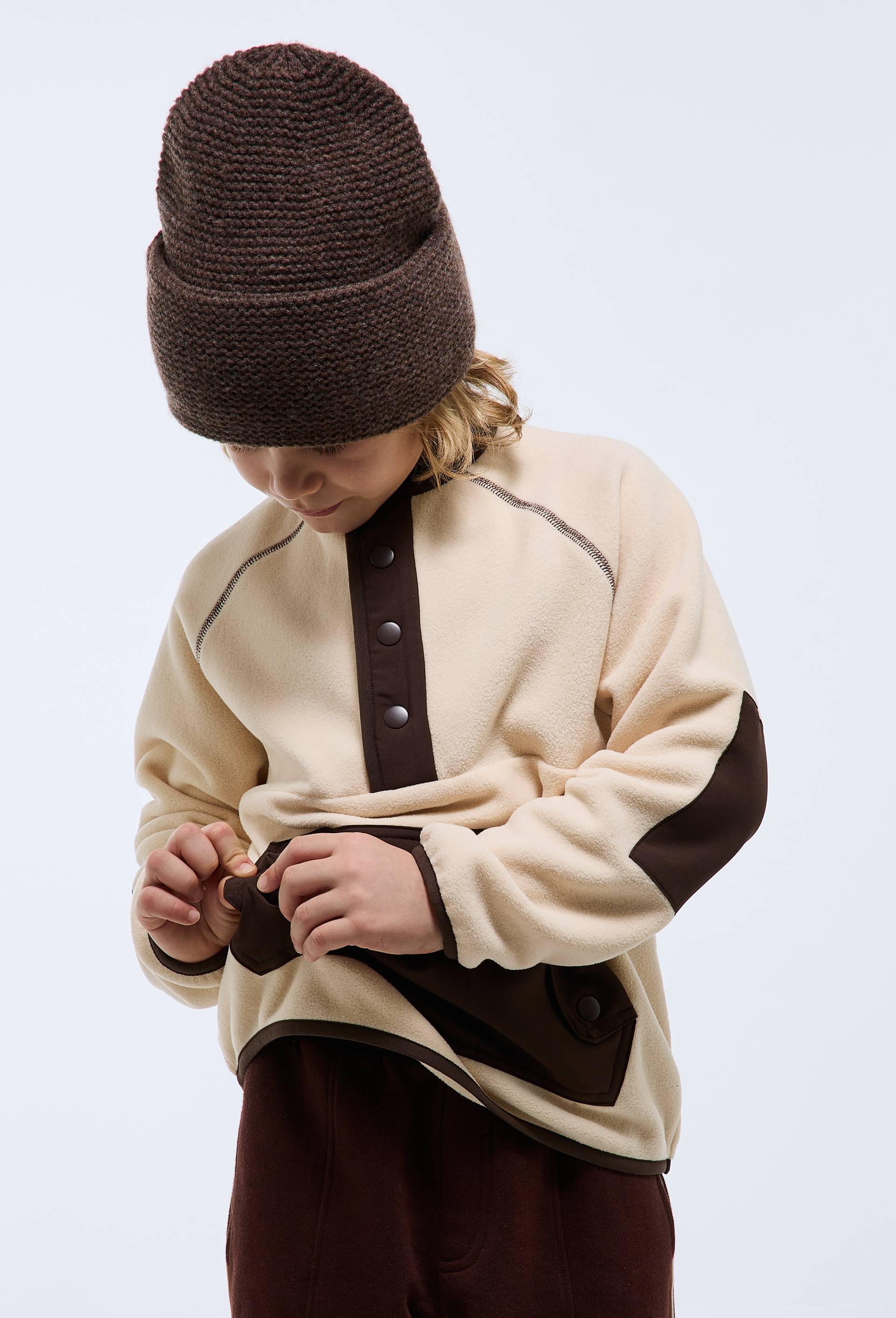 Sweat en polaire avec poche, Brun fonc&eacute;, swatch image