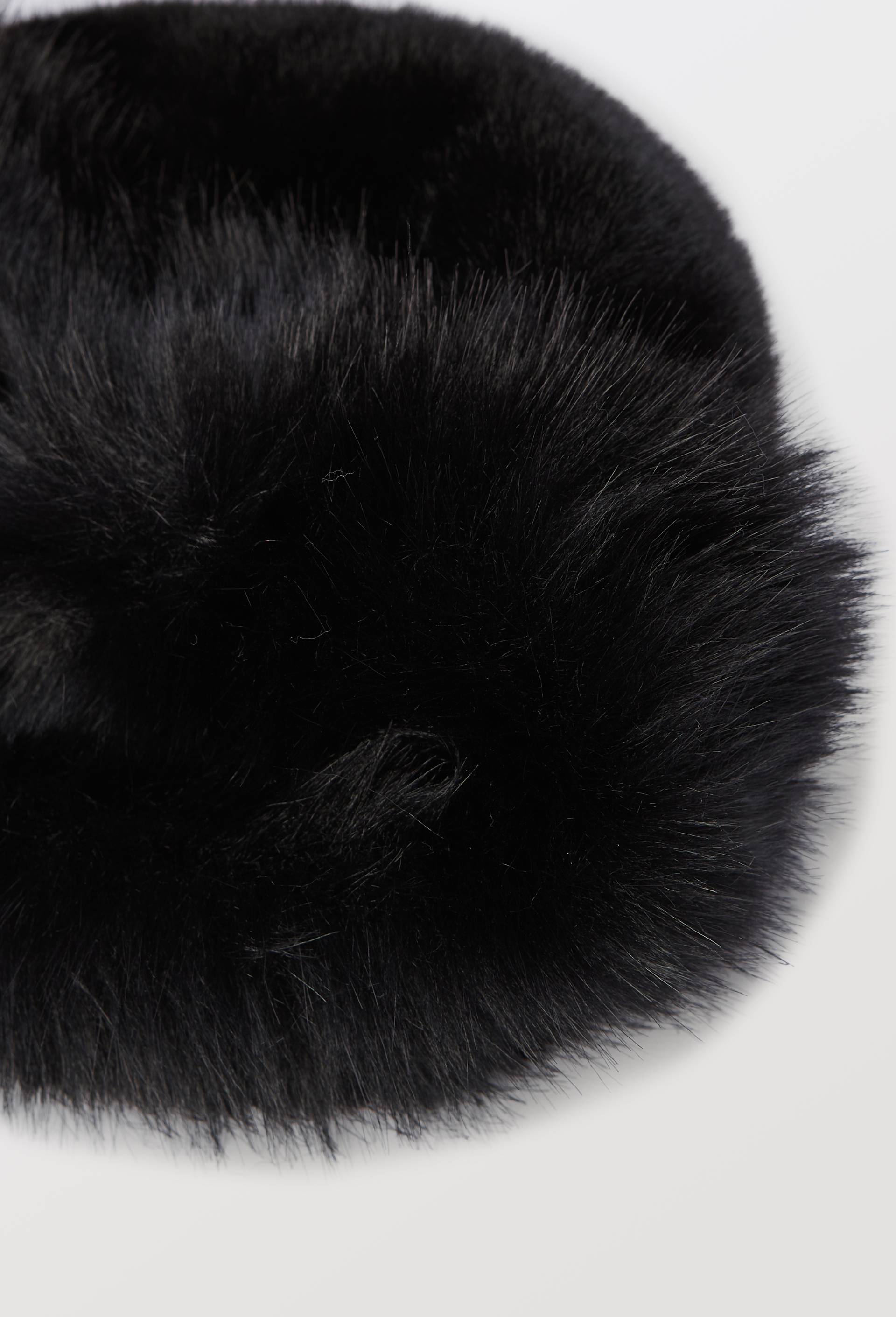 Chapeau en fausse fourrure, Noir, large image number 1