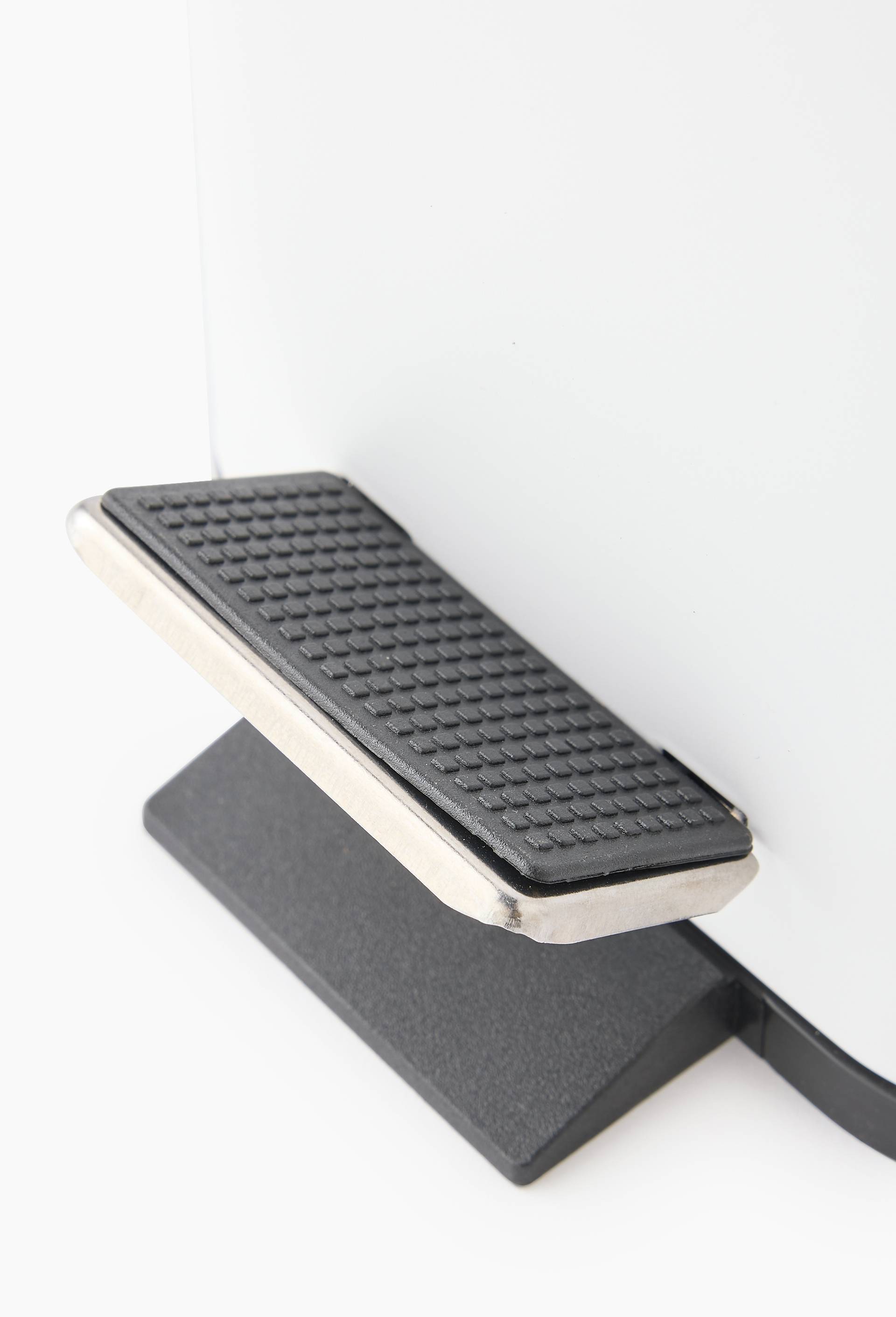 Poubelle rectangulaire, 14x28,5x29,5cm, 3L, en m&eacute;tal, Blanc, large image number 1.0