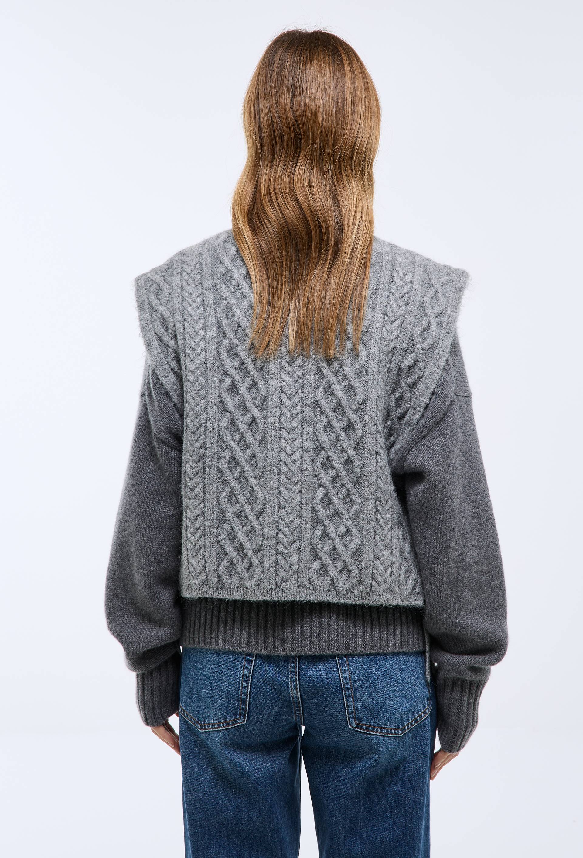 Col roul&eacute; plastron sans manches, Gris, large image number 1