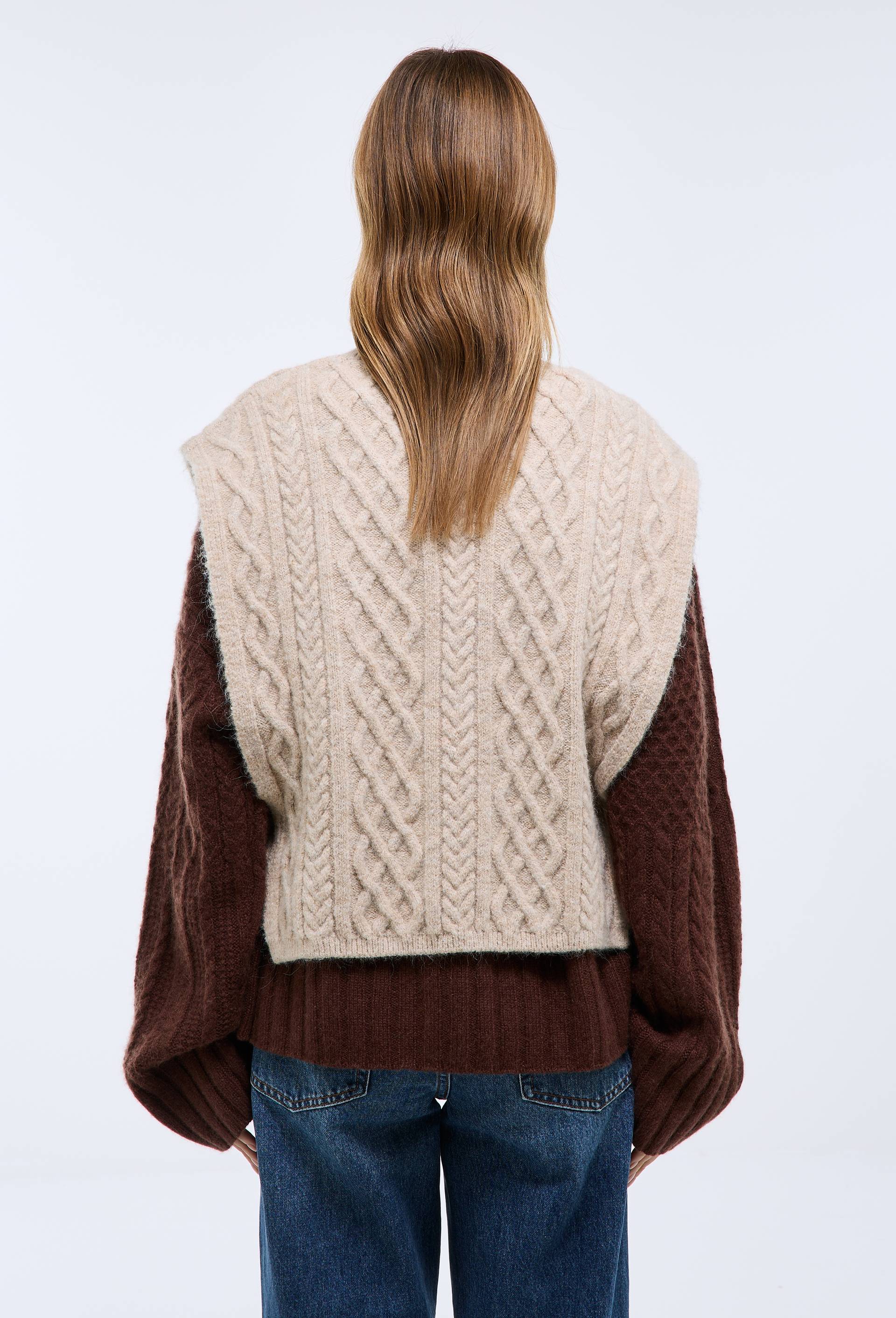 Col roul&eacute; plastron sans manches, Beige clair, large image number 1