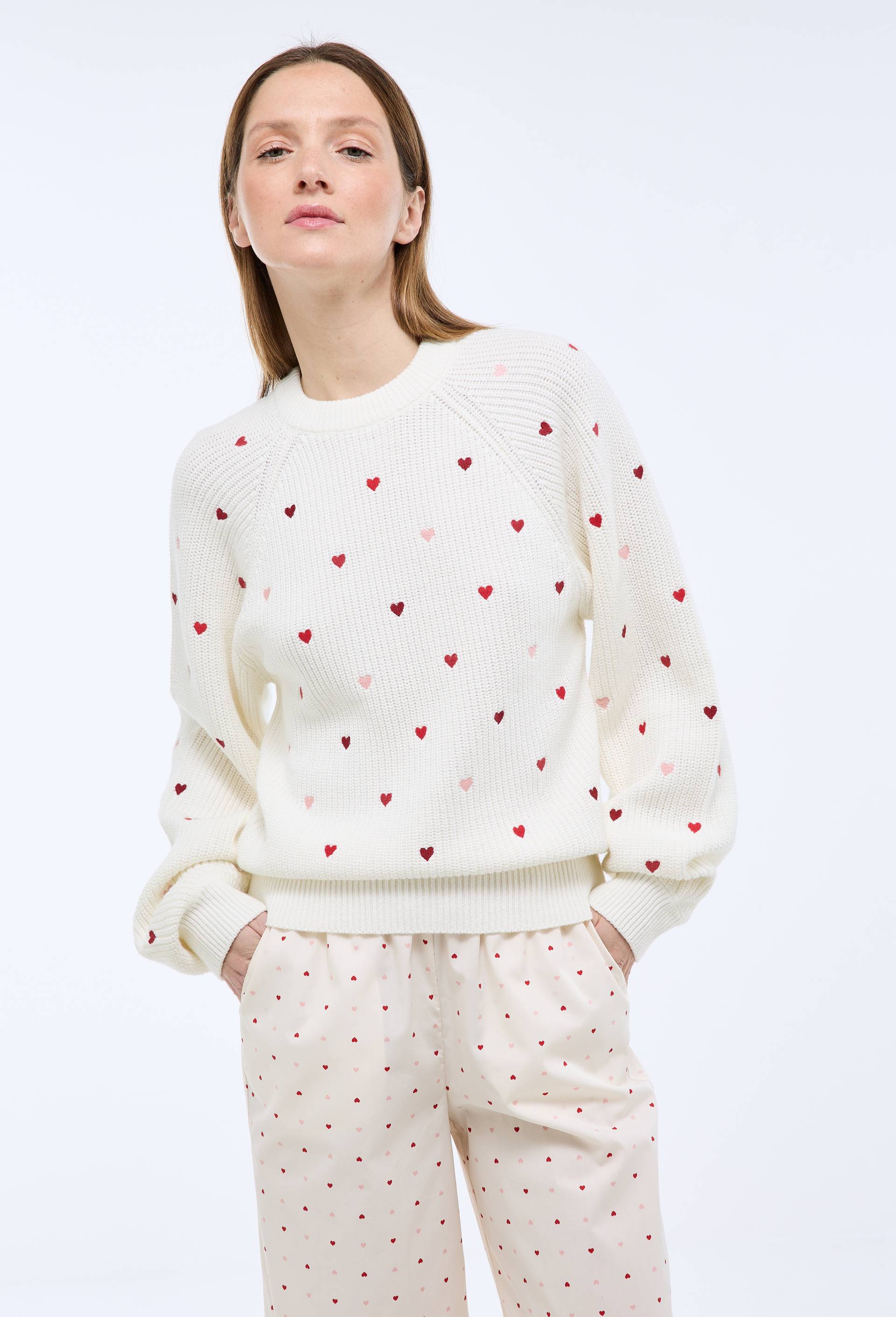 Pull uni en maille de coton avec broderies coeurs, Ecru, large image number 1