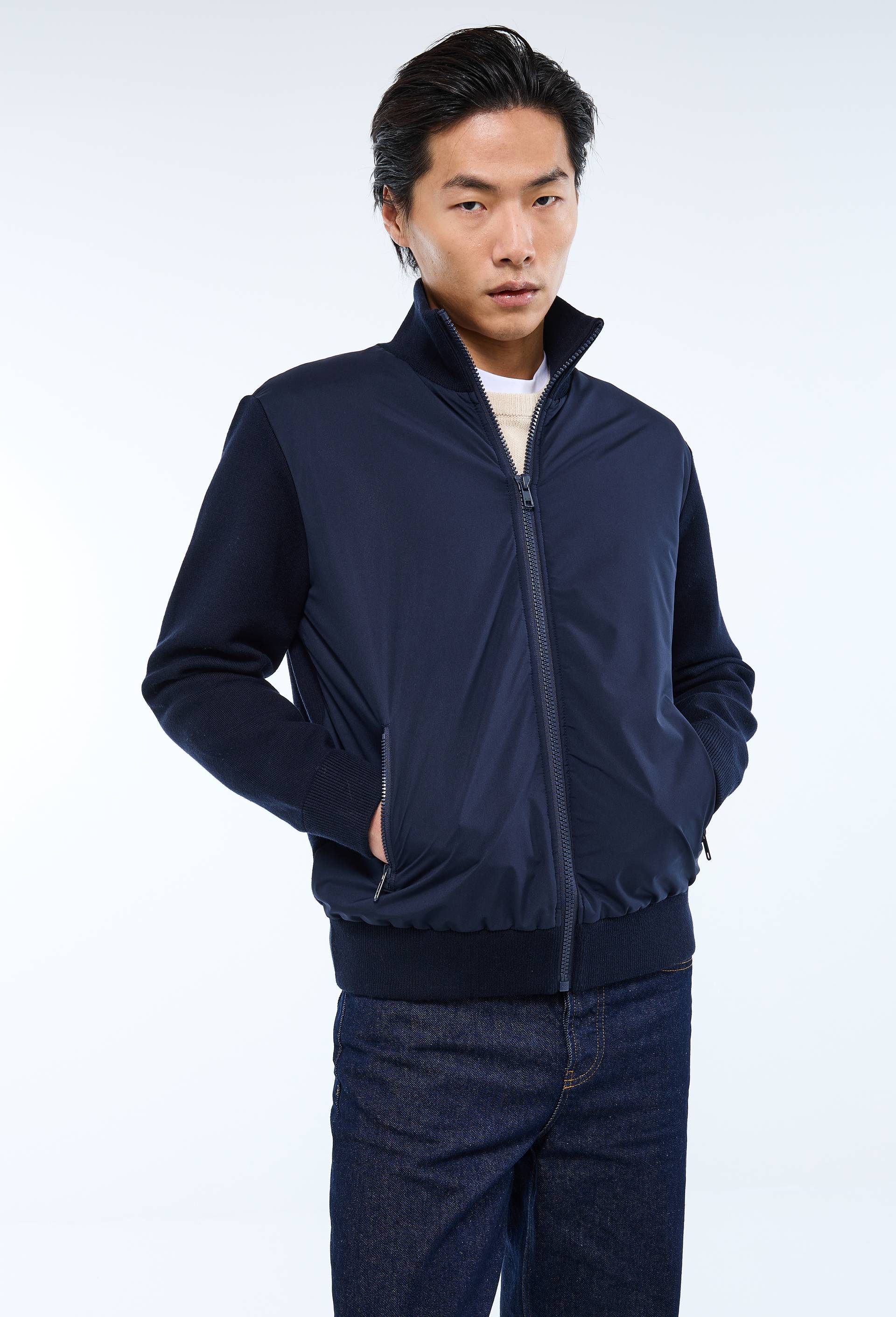 Gilet bi-mati&egrave;re contenant du coton, Bleu fonc&eacute;, large image number 0