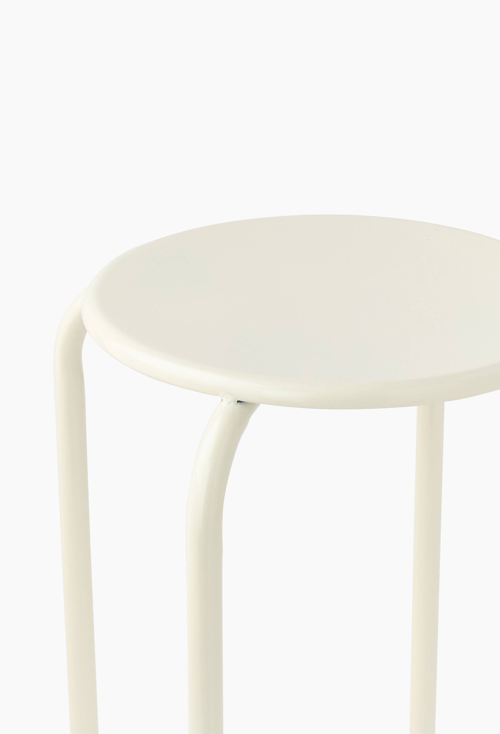 Tabouret empilable, 30xH45 cm, en m&eacute;tal, Ecru, large image number 1.0