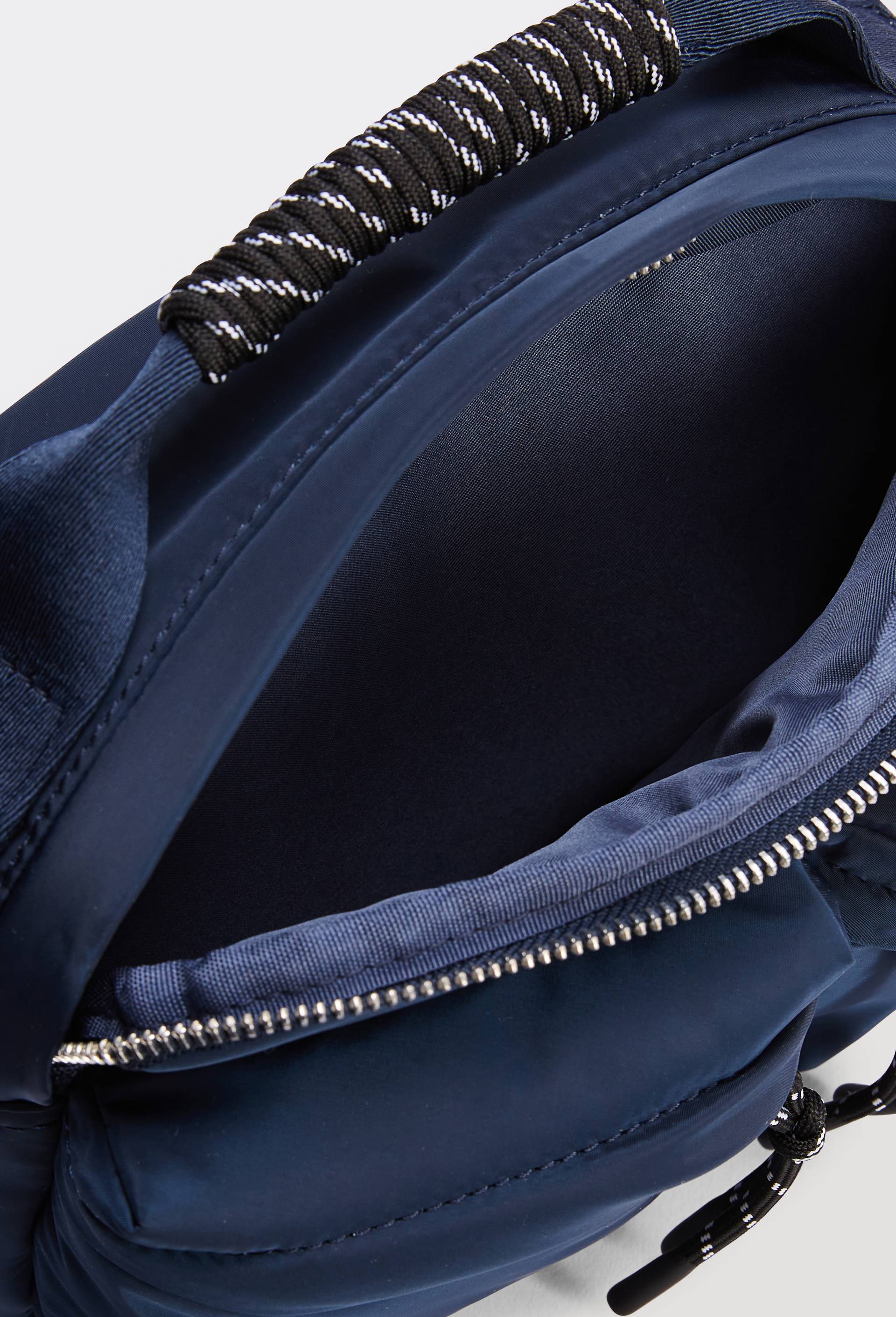 Sac port&eacute; travers en polyester recycl&eacute;, Bleu fonc&eacute;, large image number 2