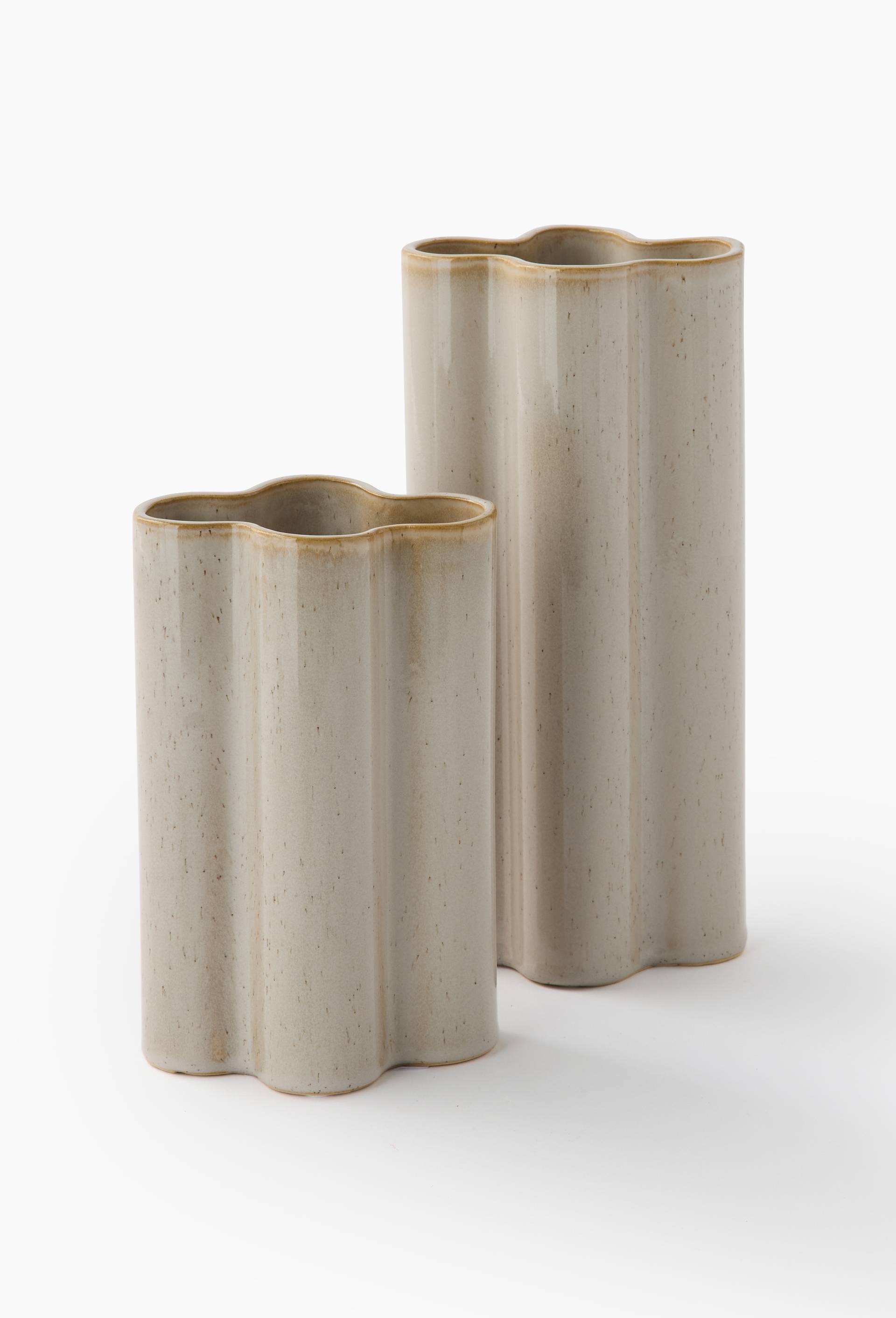 Vase ondul&eacute;, 12x9xH19.5cm, en c&eacute;ramique, Gris, large image number 1.0