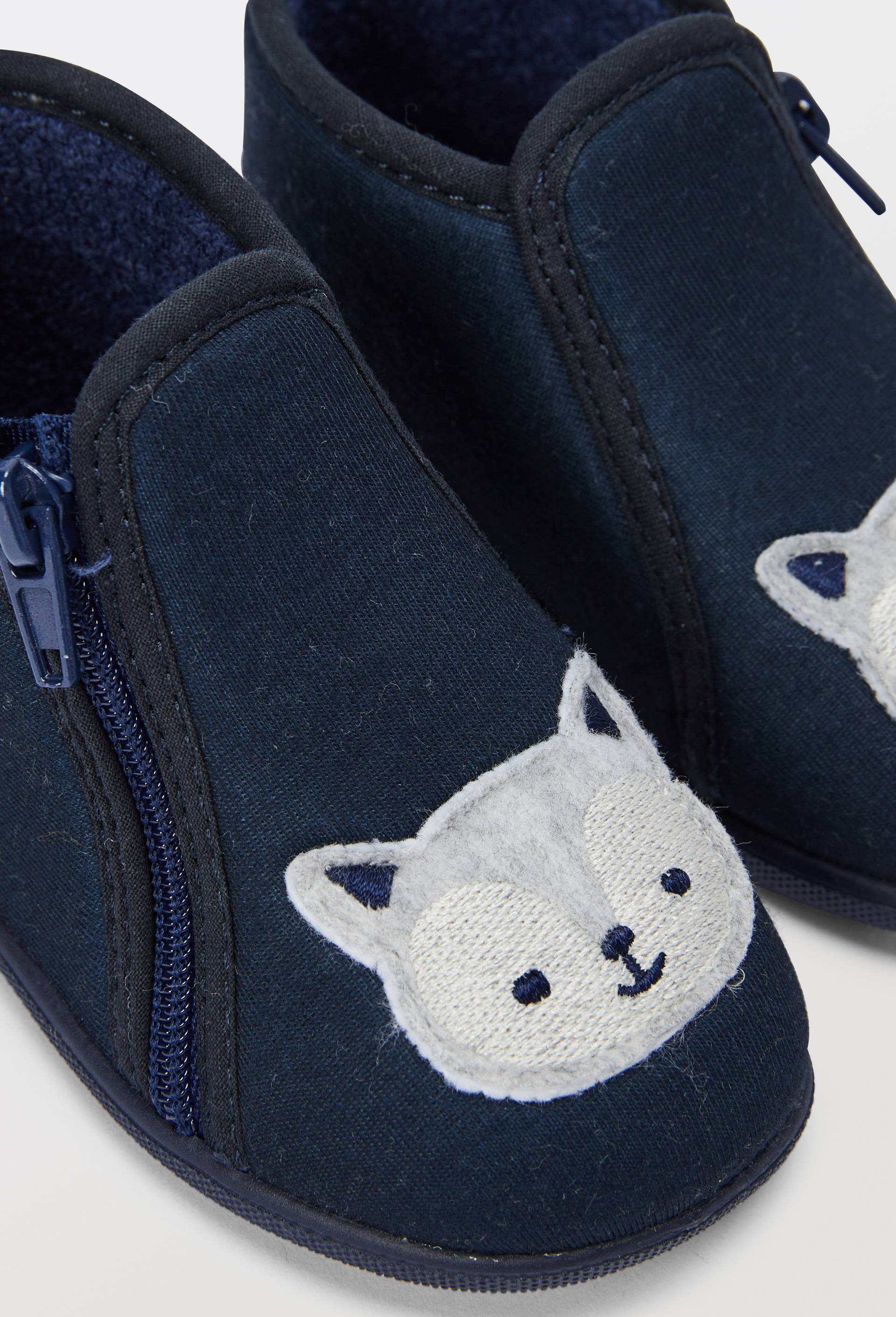 Chaussons Brod&eacute;s, Bleu fonc&eacute;, large image number 2