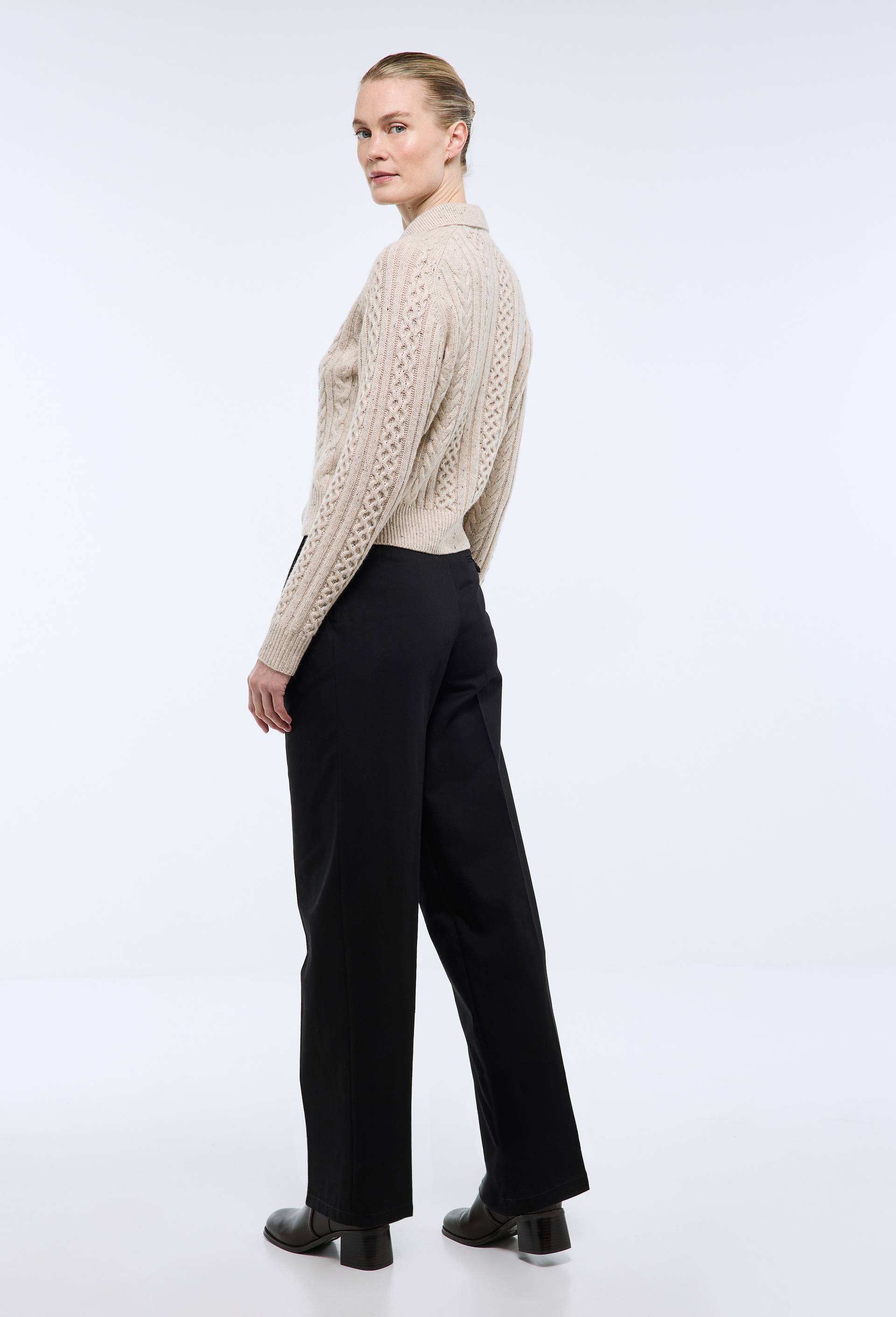 Pantalon &agrave; plis contenant du coton, Noir, large image number 1